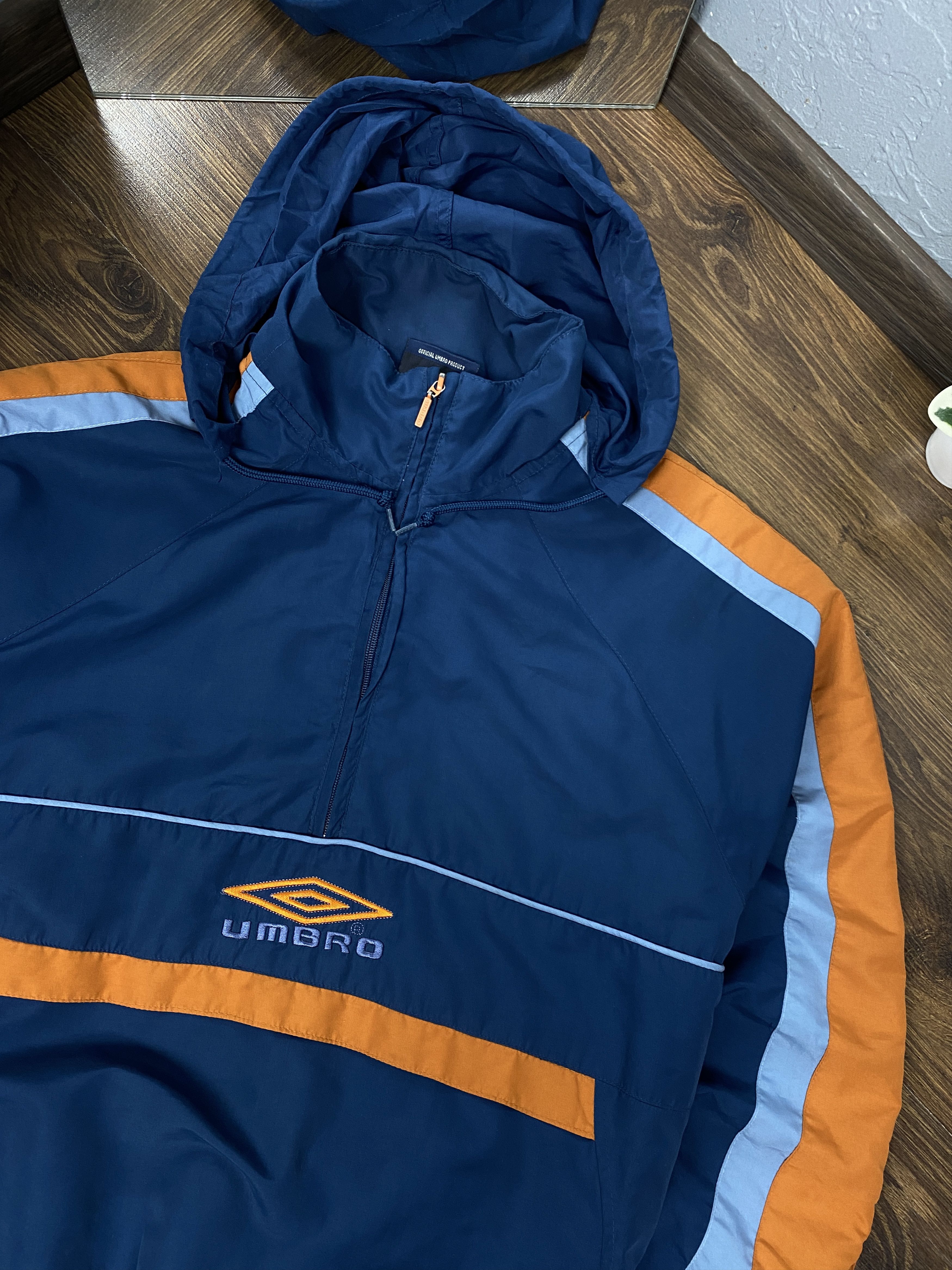 Umbro Umbro vintage nylon anorak jacket center logo Size US XL / EU 56 / 4 - 2 Thumbnail