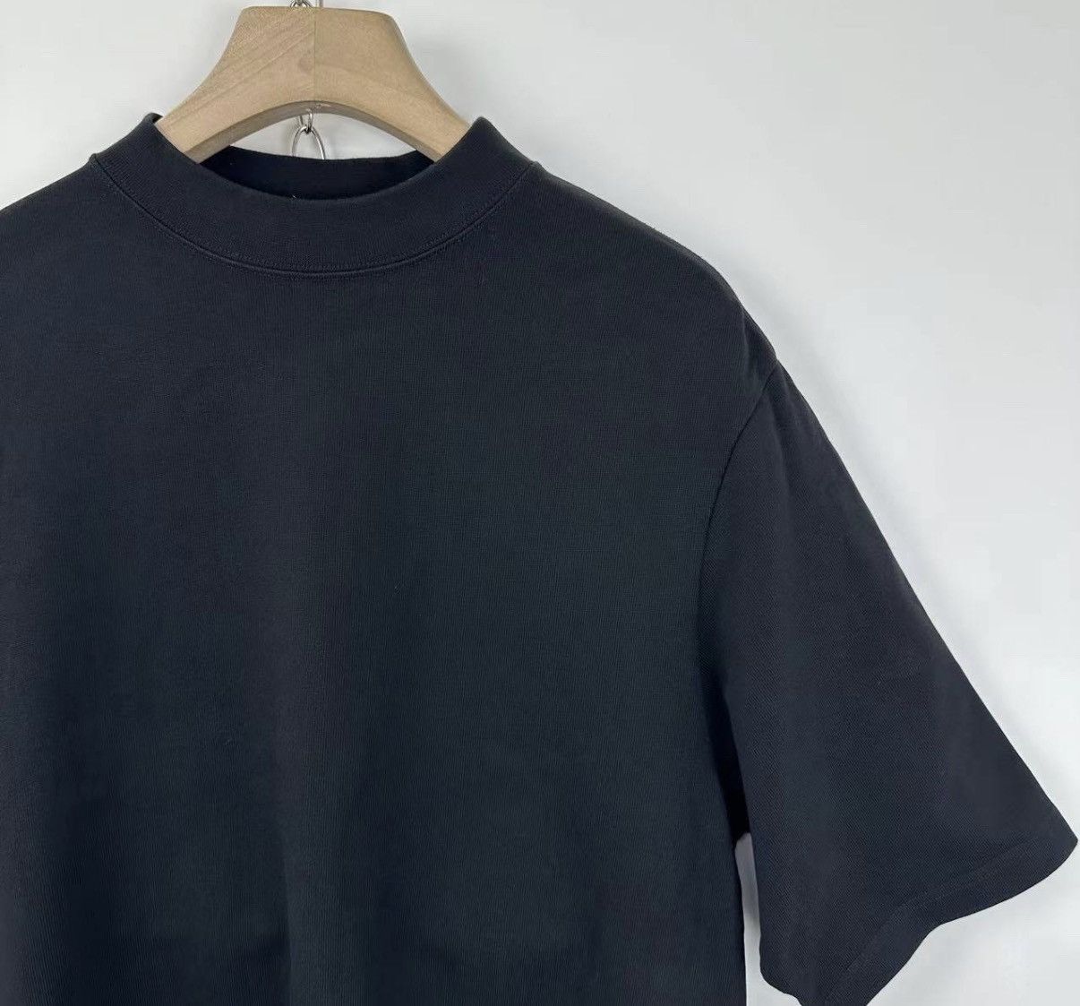 Balenciaga Balenciaga/Black High-Low Irregular Short Sleeve K12 Size US M / EU 48-50 / 2 - 5 Thumbnail