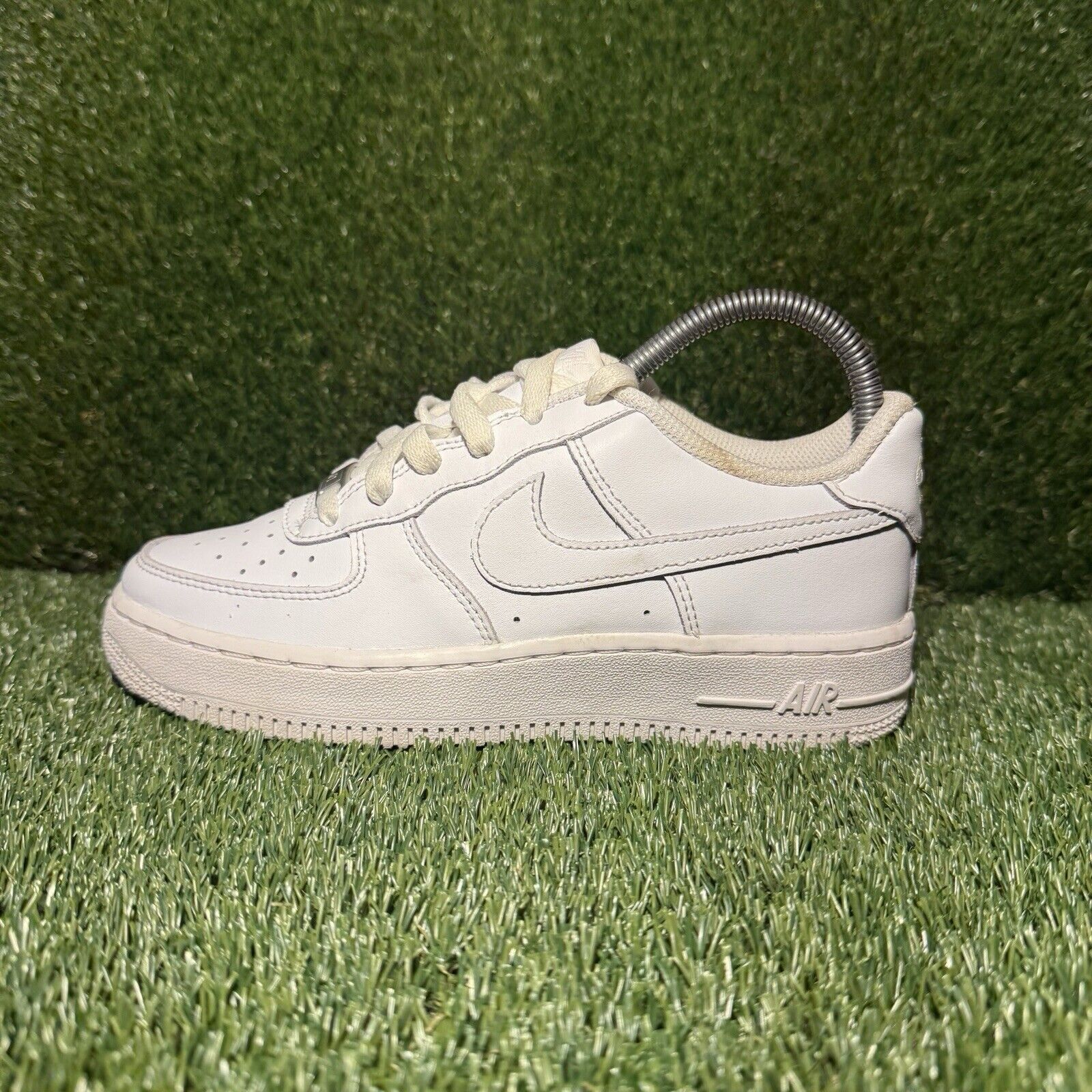 Nike Size 5.5W/4 (GS) - Nike Air Force 1 LE Low Triple White Size US 5.5 / IT 35.5 - 1 Thumbnail