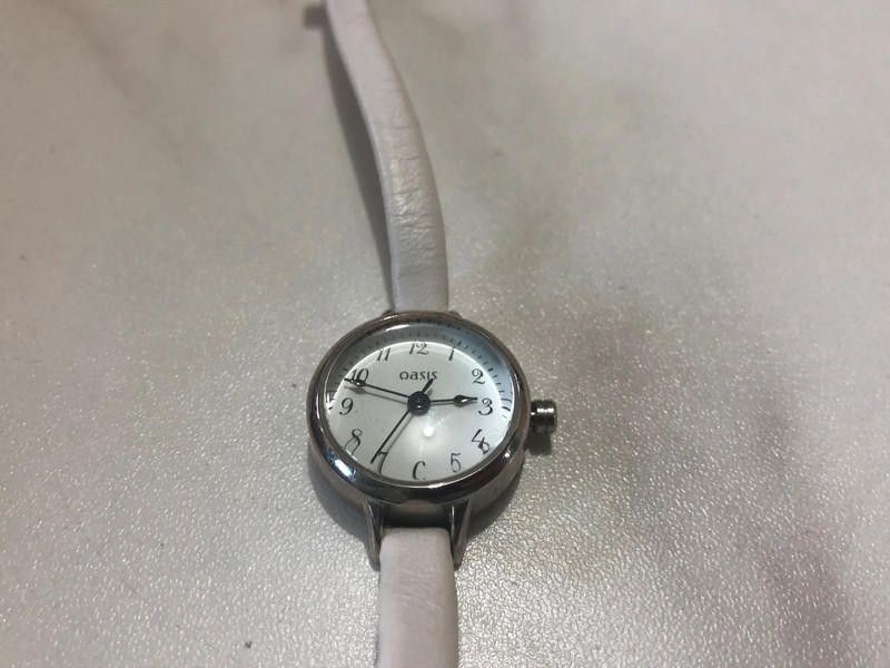 Designer oasis silver dial white leather strap watch Size ONE SIZE - 6 Thumbnail