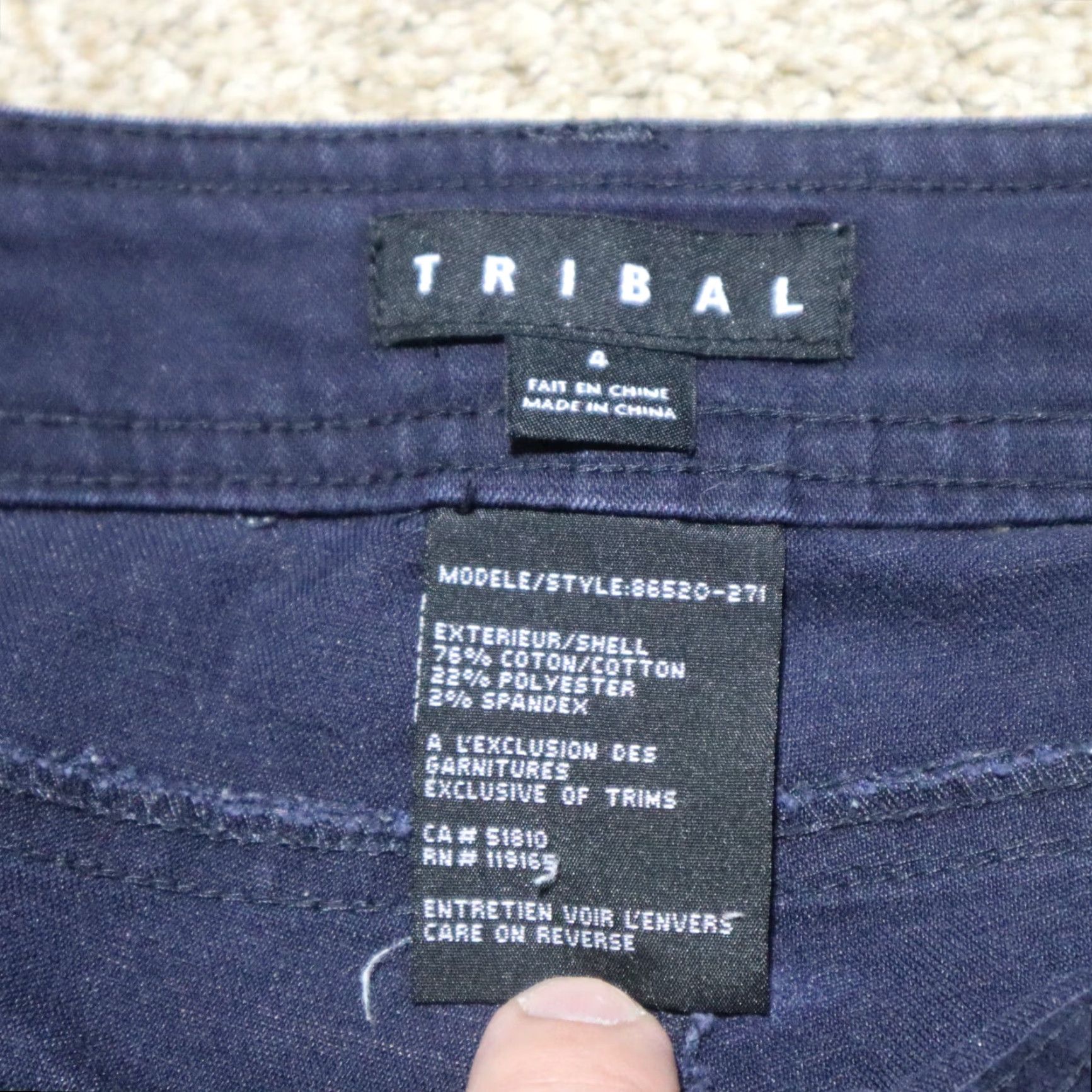 Vintage Tribal Pants Capri Blue Elastic Waistband Pockets Women Size 4 Modern Tribal Pattern Casual Pull On Size 27" / US 4 / IT 40 - 2 Thumbnail