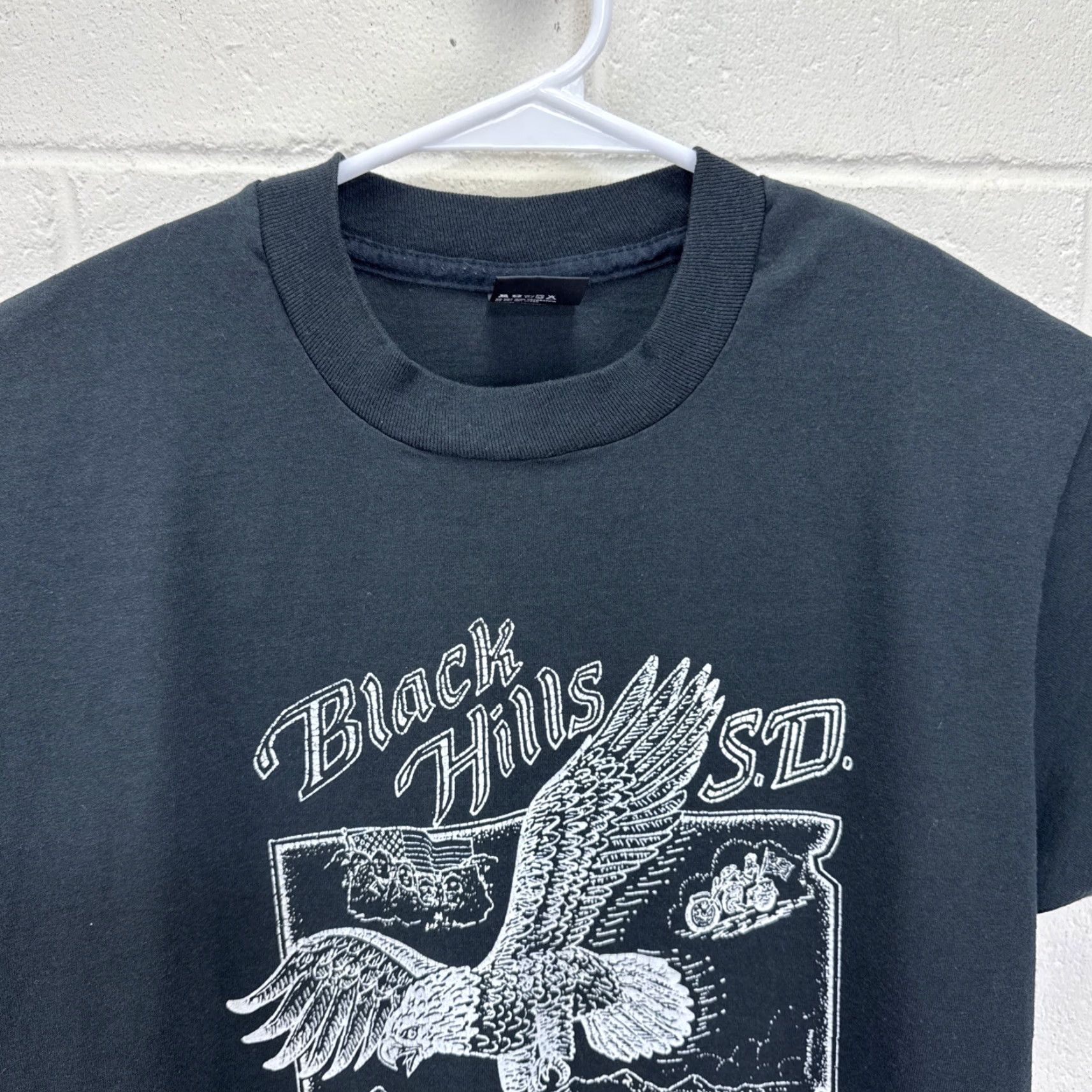 Vintage VINTAGE Sturgis 50th Anniversary Black Hills Rally T Shirt L Men Black Eagle Rushmore 1990s Screen Stars Graphic Tee Size US L / EU 52-54 / 3 - 7 Thumbnail