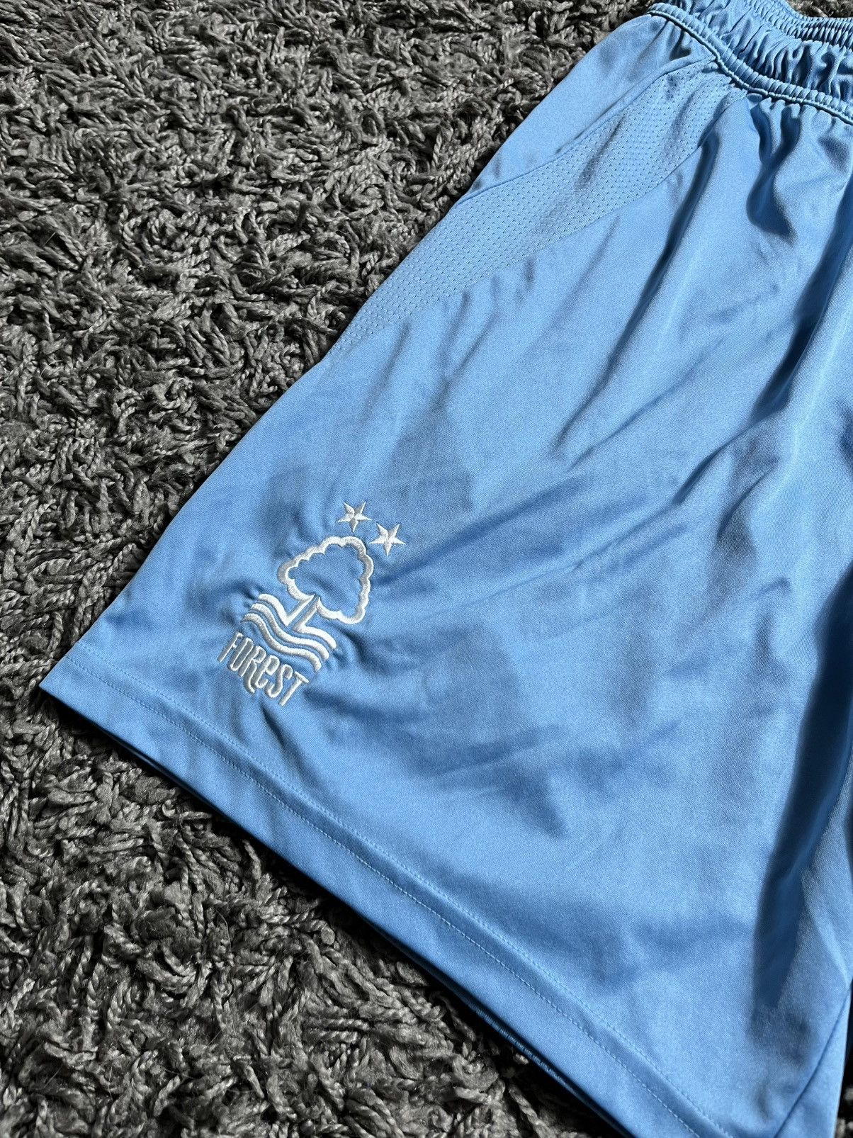 Adidas NOTTINGHAM FOREST 2023/24 POLYESTER AWAY FOOTBALL SHORTS Size US 32 / EU 48 - 2 Thumbnail