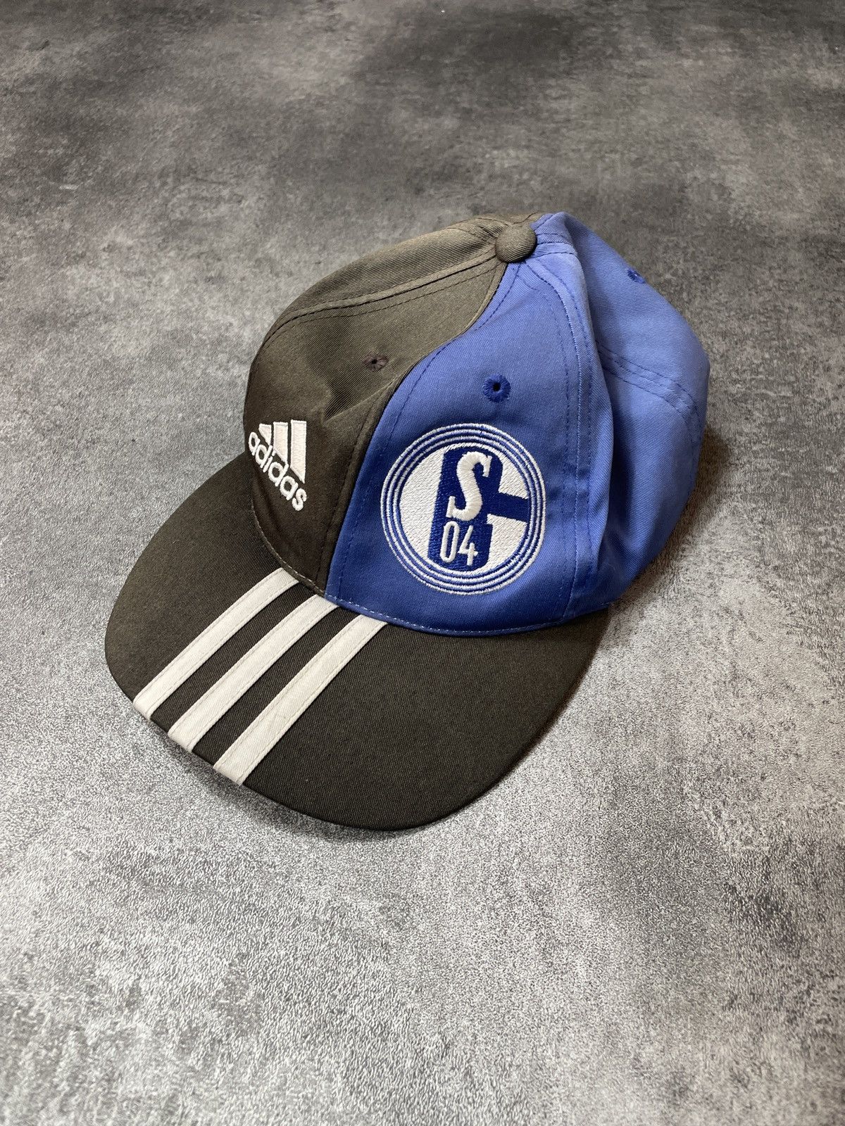 Adidas 🔥RARE🔥Adidas Vintage Y2K Cap Streetwear Rare Size ONE SIZE - 1 Thumbnail