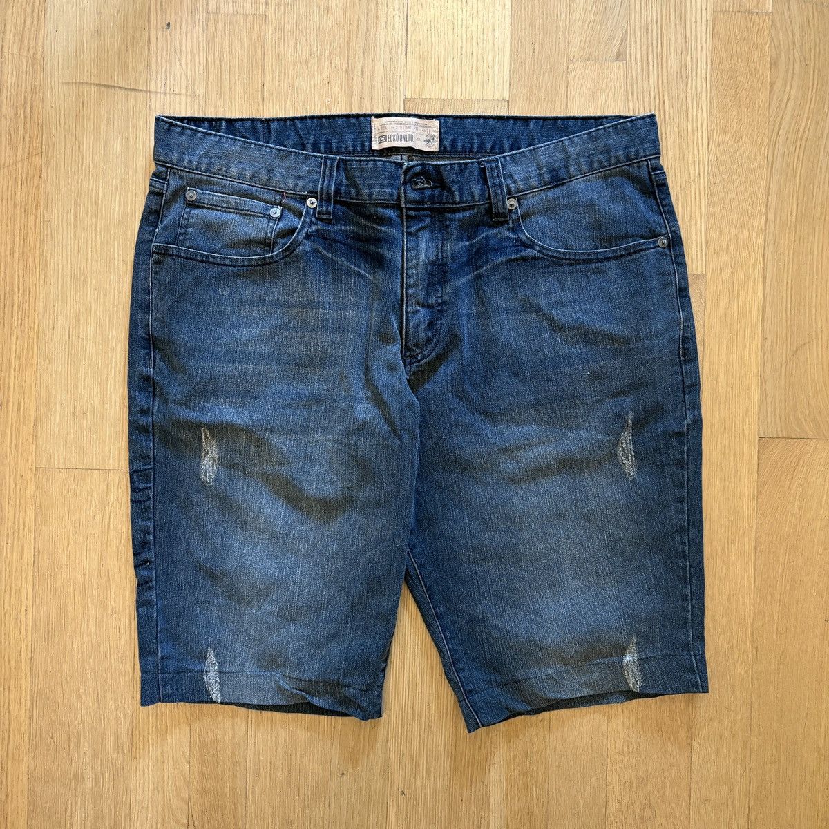Ecko Unltd. Y2K Ecko Untld. Back Graphic Jorts Size US 36 / EU 52 - 3 Thumbnail