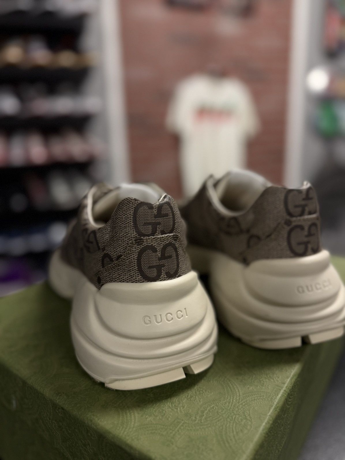 Gucci Gucci Beige Monogram Rhyton Sneakers Size 9G/9.5US Size US 9.5 / EU 42-43 - 8 Thumbnail
