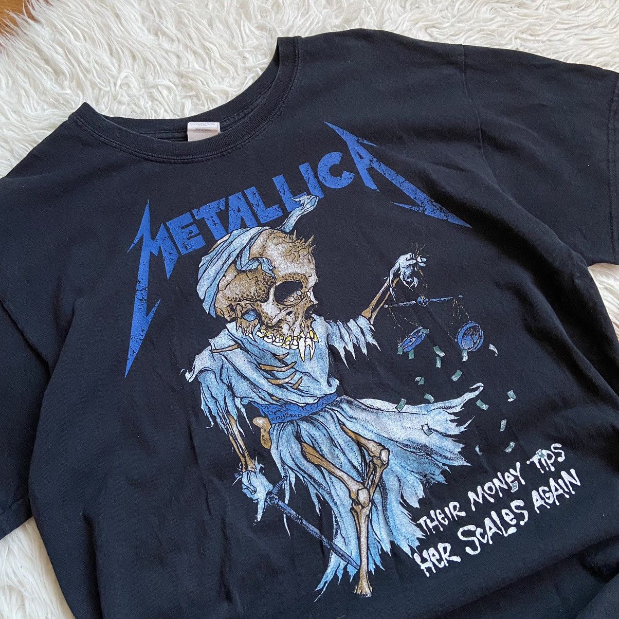 Band Tees × Metallica × Vintage 📌 Vintage Metallica 2000s “Their money tips her scales” Tee Size US L / EU 52-54 / 3 - 3 Thumbnail