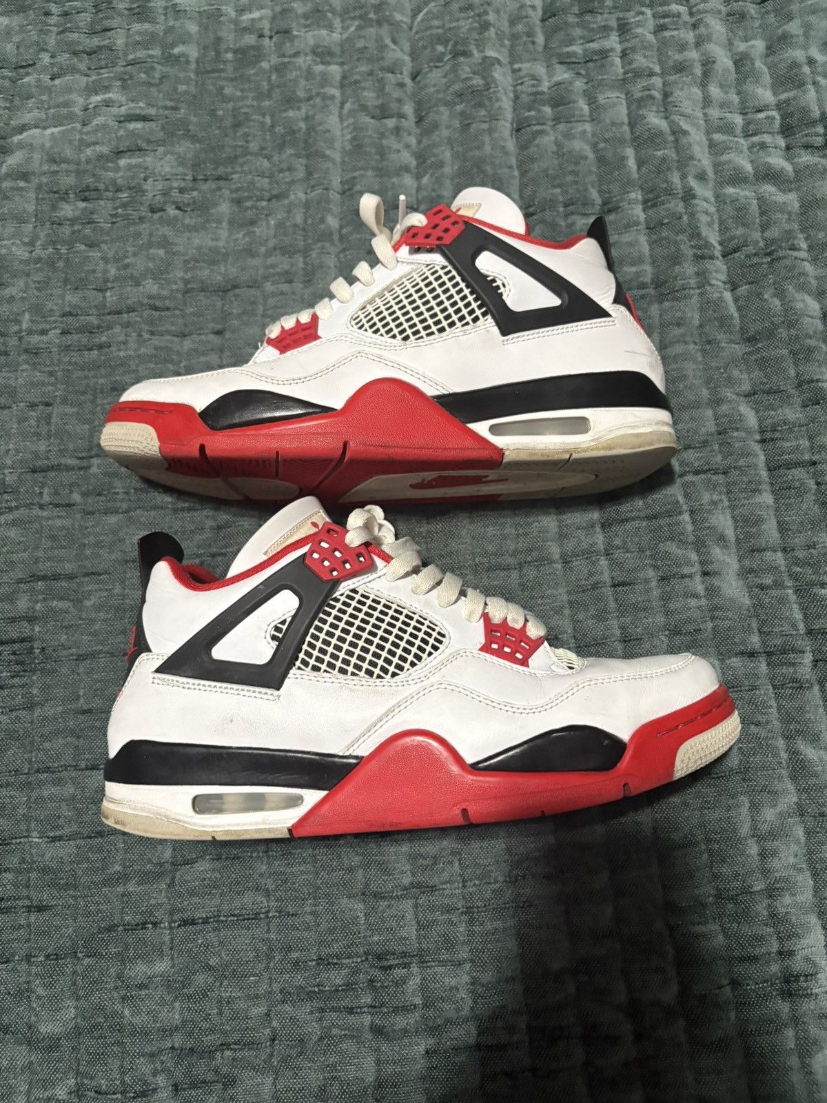 Jordan Brand Air Jordan 4 Fire Red Size US 10 / EU 43 - 1 Thumbnail