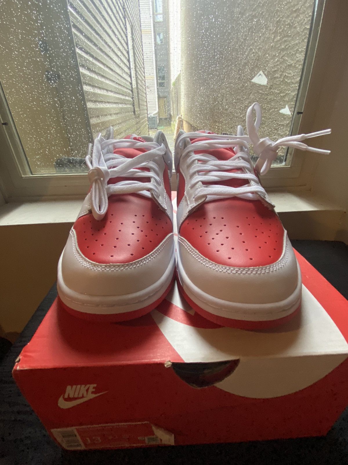 Nike Nike Dunk Low Championship Red Size US 13 / EU 46 - 4 Thumbnail