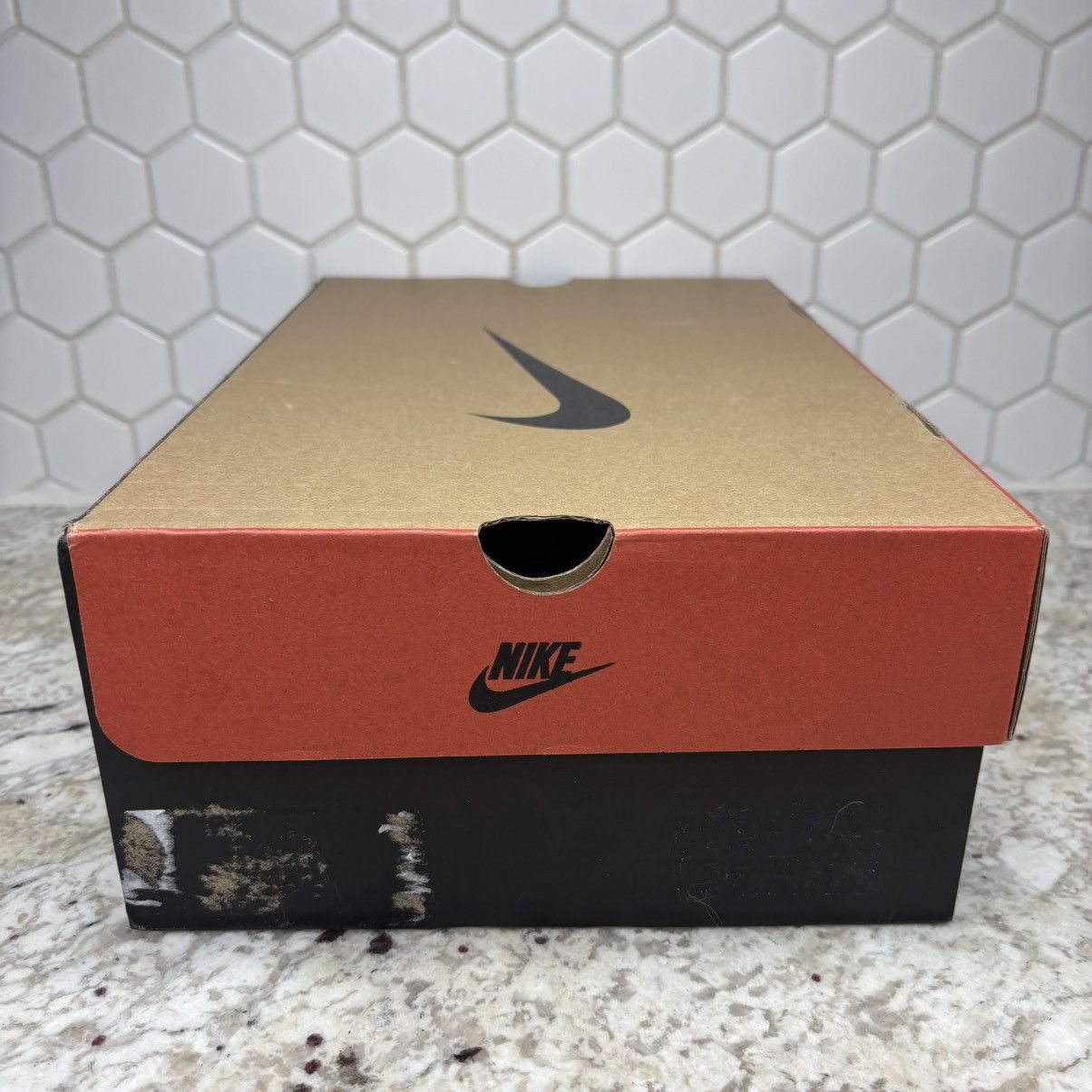 Jordan Brand Size 13 - Jordan 11 Retro Bred (2019) Clean No box Size US 13 / EU 46 - 23 Thumbnail