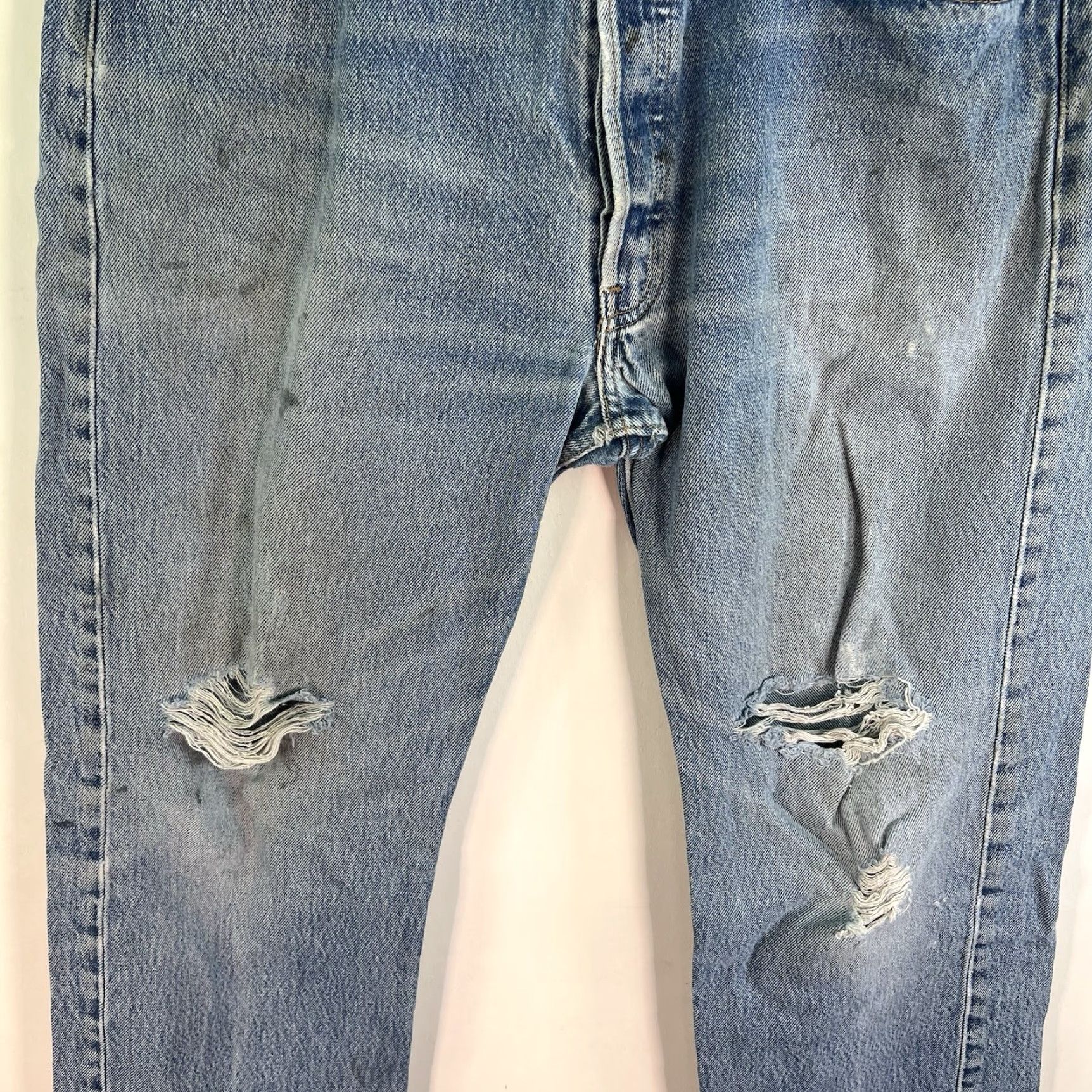 Levi's VINTAGE Levi's 501 Jeans Men's Size 34 Medium Blue Distressed 80s US Retro Straight Fit Size US 34 / EU 50 - 3 Thumbnail
