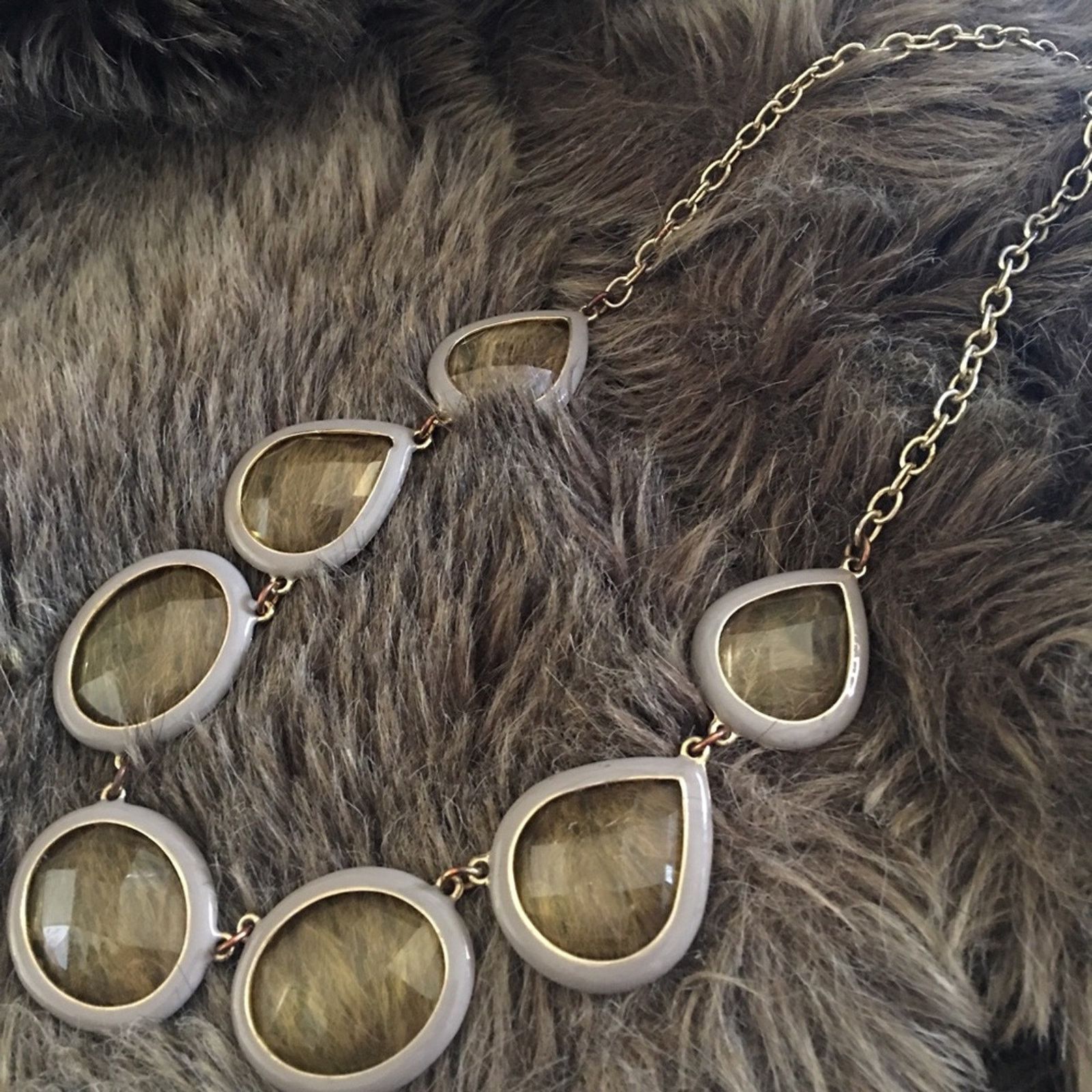 Jewelry Large faceted golden glass stone necklace Size ONE SIZE - 9 Thumbnail