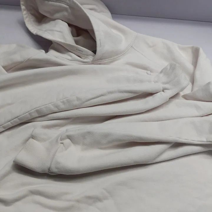 Balenciaga Balenciaga Balenciaga Logo Hoodie for Men in OffWhite -250 Size US M / EU 48-50 / 2 - 6 Thumbnail