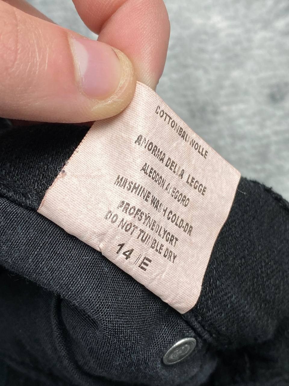 Armani Vintage Armani Jeans Denim Jeans Big Logo Men Size 32 Black Size US 32 / EU 48 - 13 Thumbnail