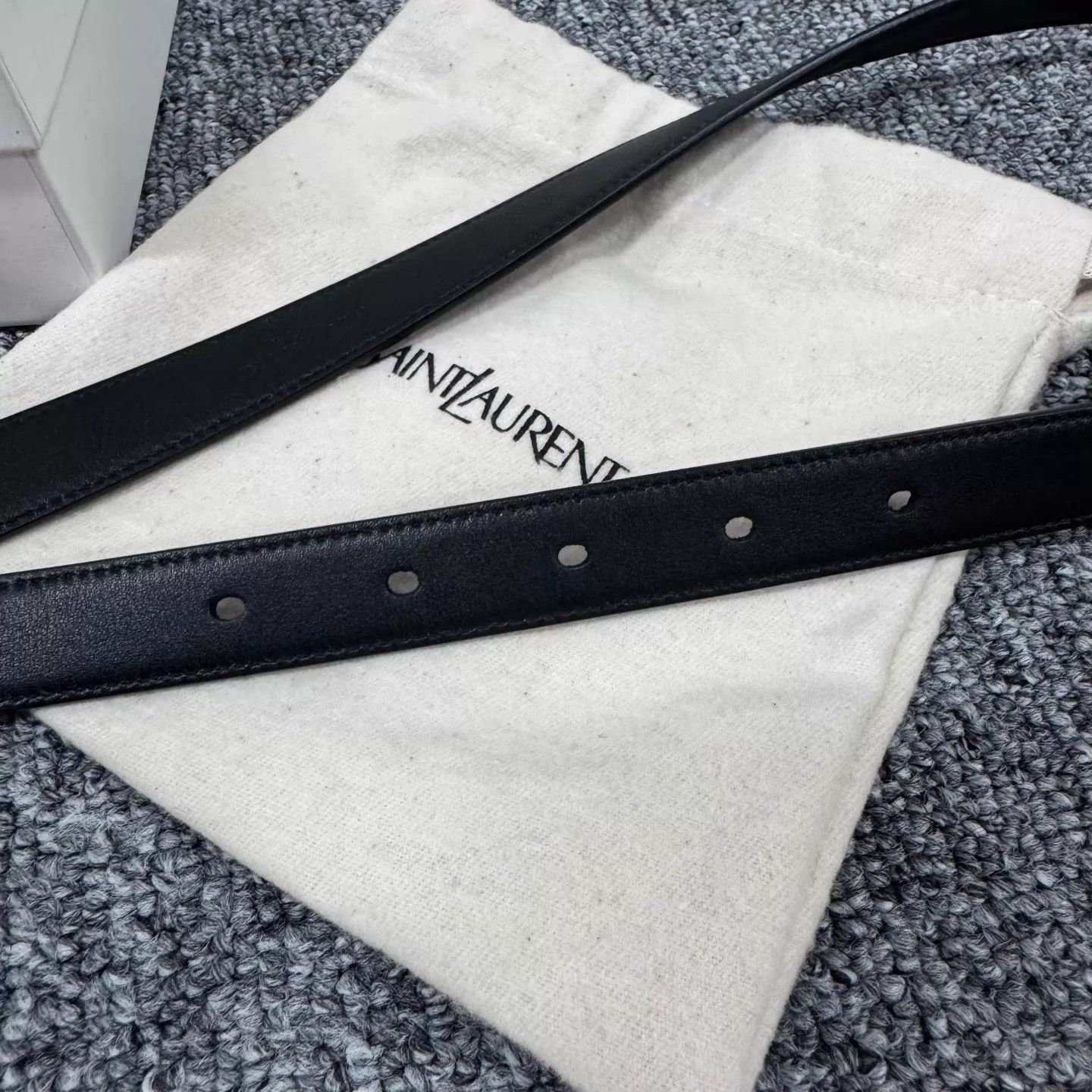 Saint Laurent Paris SLP Classic Black & Gold Buckle Skinny Belt 99 New Size 65 Size ONE SIZE - 5 Thumbnail
