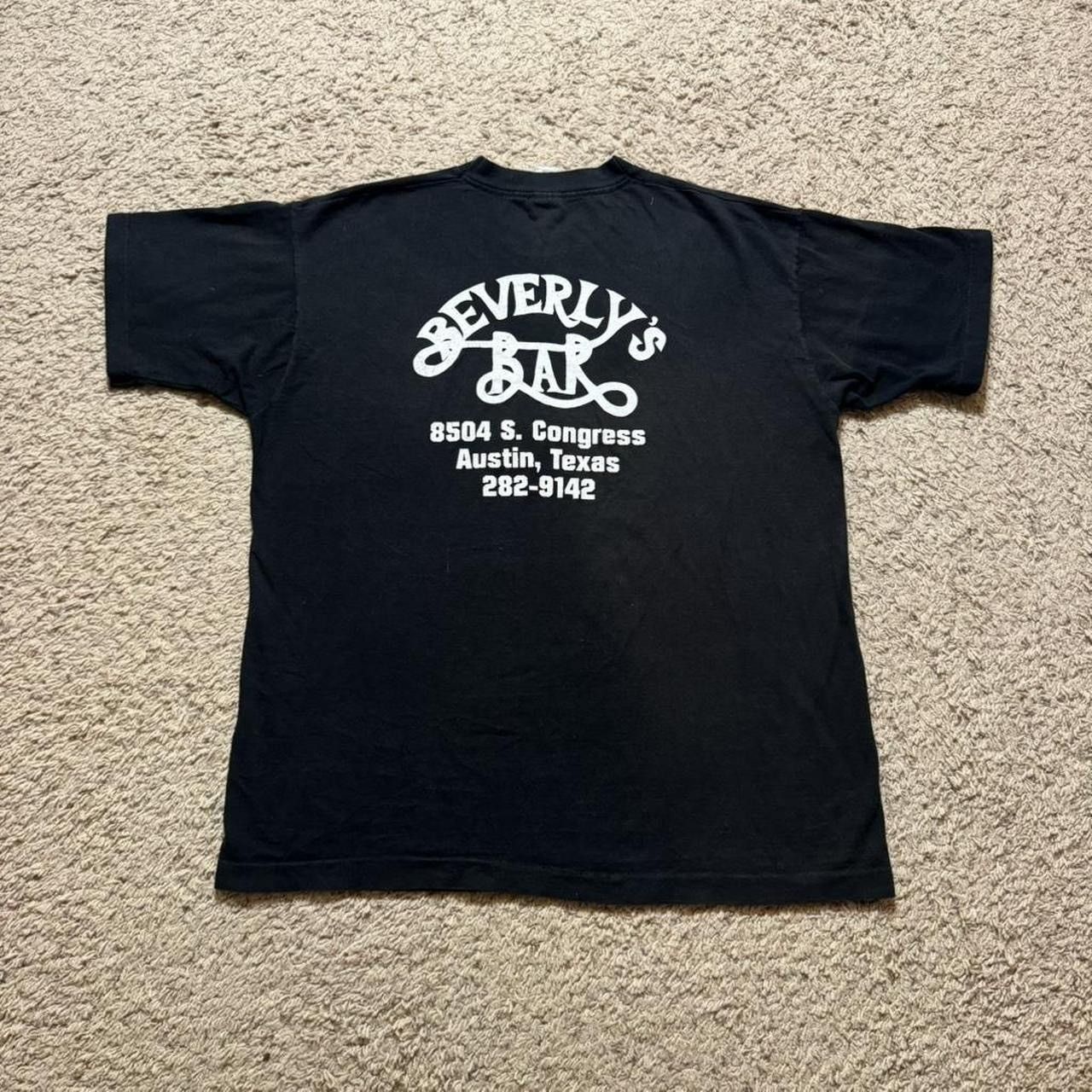Vintage Vintage 90s Beverleys Bar Austin, Texas NSFW Tee Size US XL / EU 56 / 4 - 4 Thumbnail