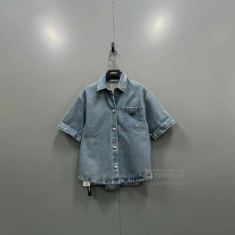 Prada Prada Short Sleeve Denim Shirt for Men. Size US M / EU 48-50 / 2 - 1 Thumbnail