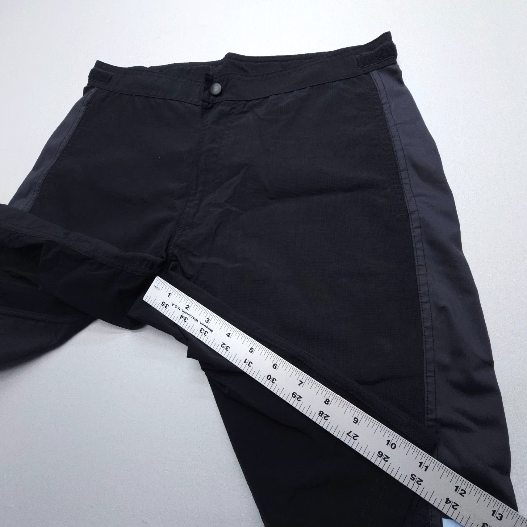 Vintage DNA Cycling Shorts Mens Large Black MTB Biking Adjustable Lightweight Pockets Polyester Italy Logo Domo 2000s Fashion? Size US 33 - 4 Thumbnail
