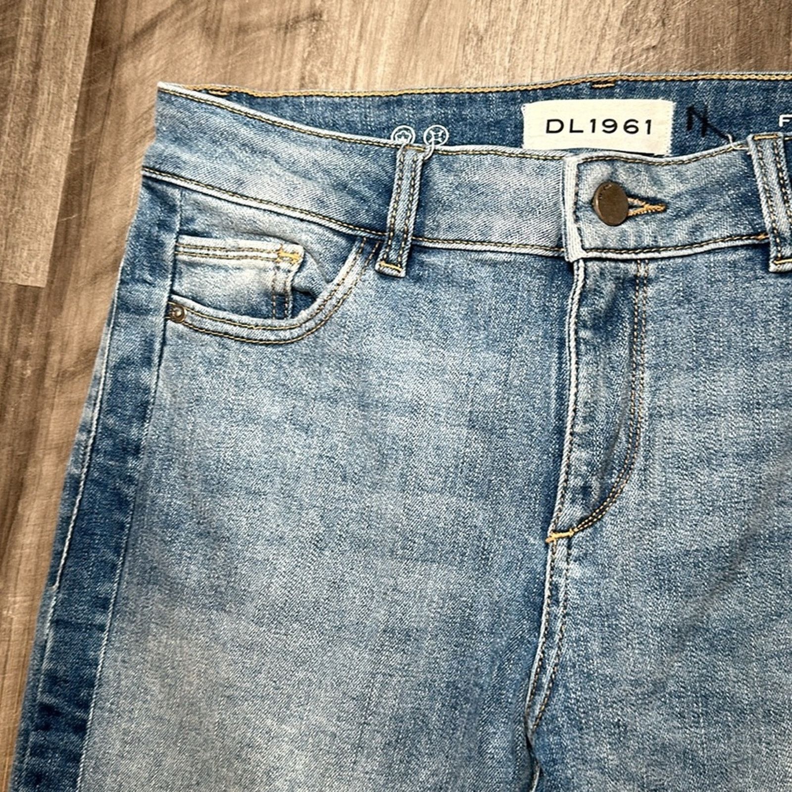 DL1961 DL1961 Florence Instasculpt Cropped Belmont Jeans - 28 Size 28" / US 6 / IT 42 - 5 Thumbnail
