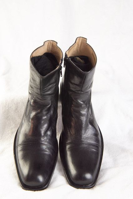 Kenneth Cole "Naked Truth" cap toe side zip dress boot Size US 10 / EU 43 - 1 Thumbnail