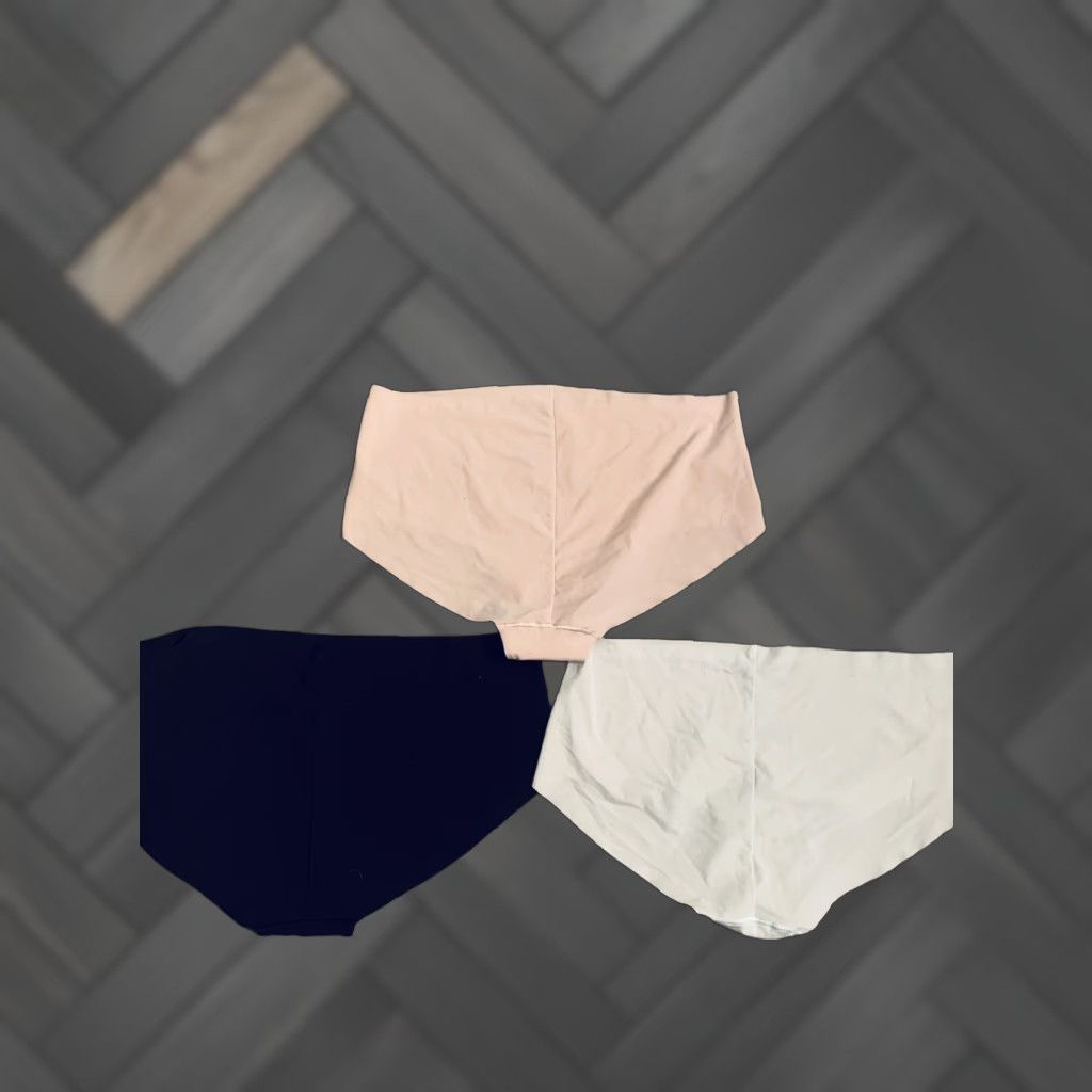 Victoria's Secret Victoria's Secret Panties Hipster Hiphugger Set of 3 Medium Seamless Multicolor Women’s 3 Pack Size 32" / US 10 / IT 46 - 1 Thumbnail