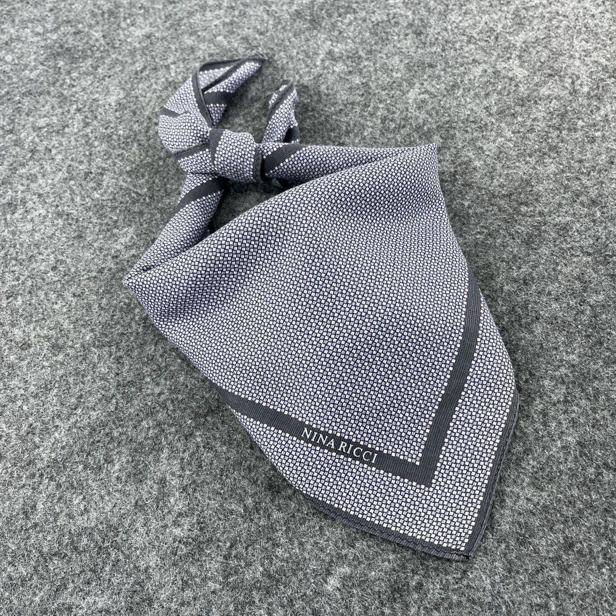 Nina Ricci Nina Ricci Handkerchief / Bandana / Neckerchief B476 Size ONE SIZE - 10 Thumbnail