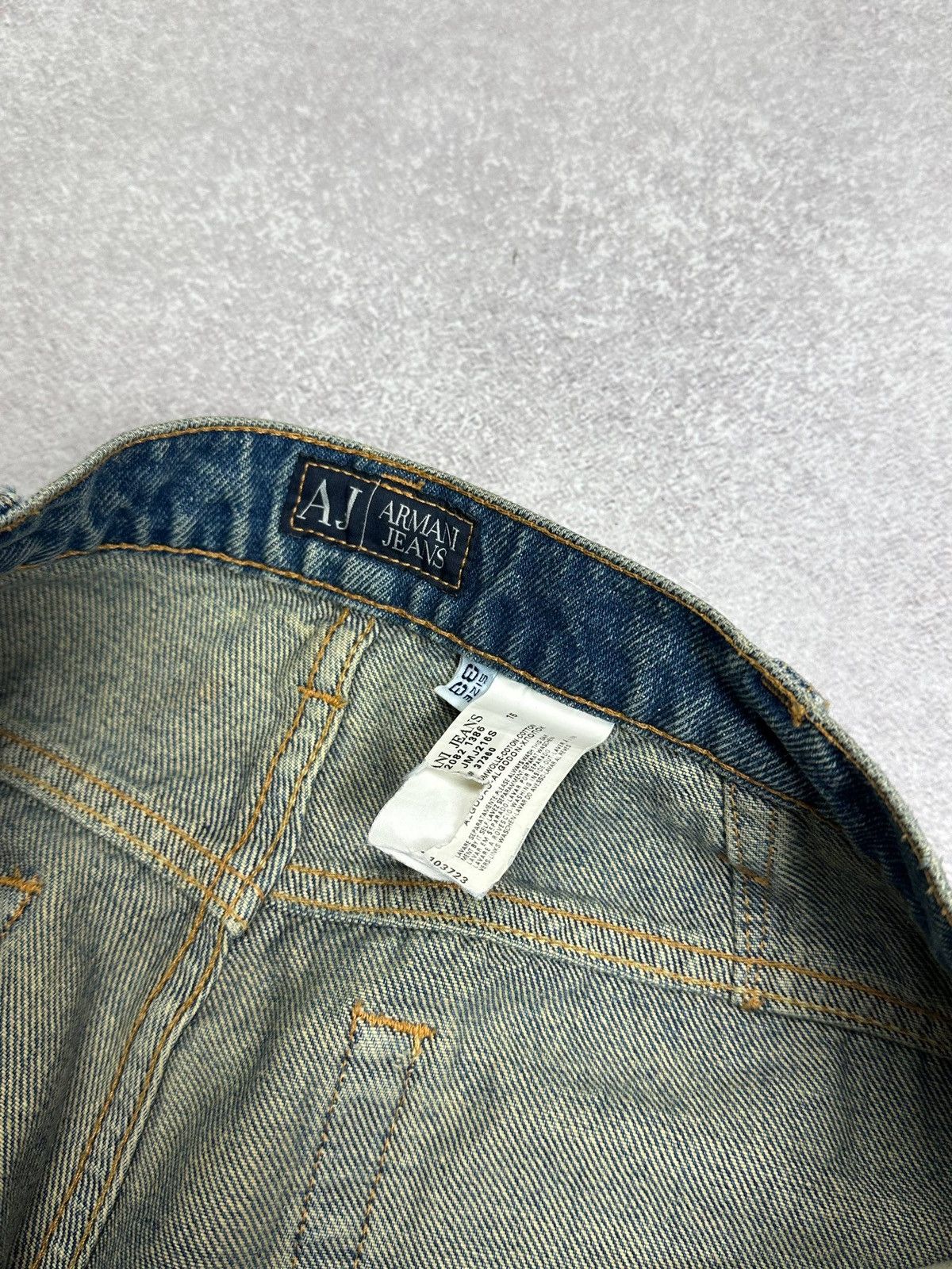 Emporio Armani Vintage Armani Metal Logo Baggy Denim Jeans Pants Rare 33 Size US 33 - 8 Thumbnail