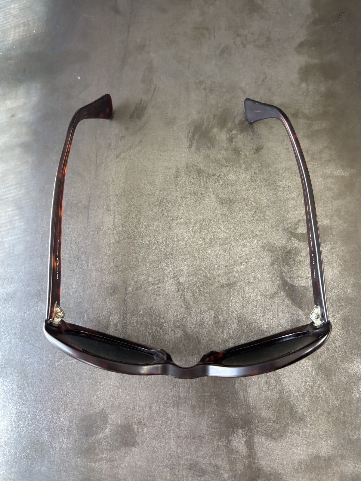 Vogue Vintage Vogue Sunglasses 1990s Made in Italy Oval Y2K VO2167 Size ONE SIZE - 19 Thumbnail