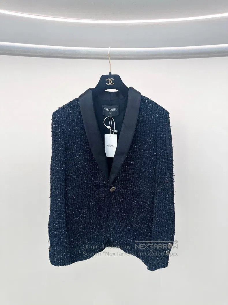 Chanel Chanel Blue tweed jacket Size S / US 4 / IT 40 - 1 Thumbnail