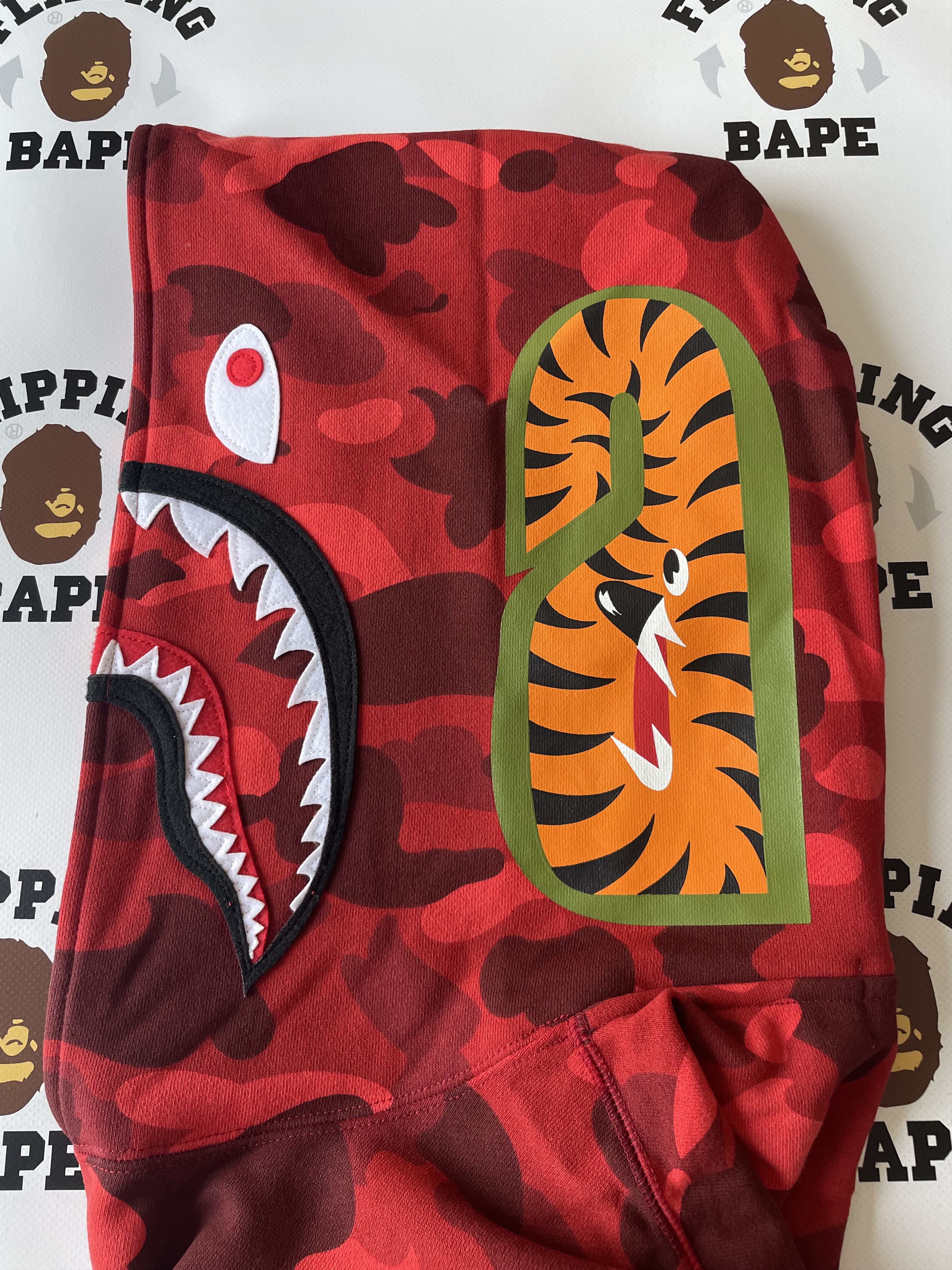 Bape BAPE COLOR CAMO SHARK PULLOVER HOODIE SS24 Size US L / EU 52-54 / 3 - 6 Thumbnail