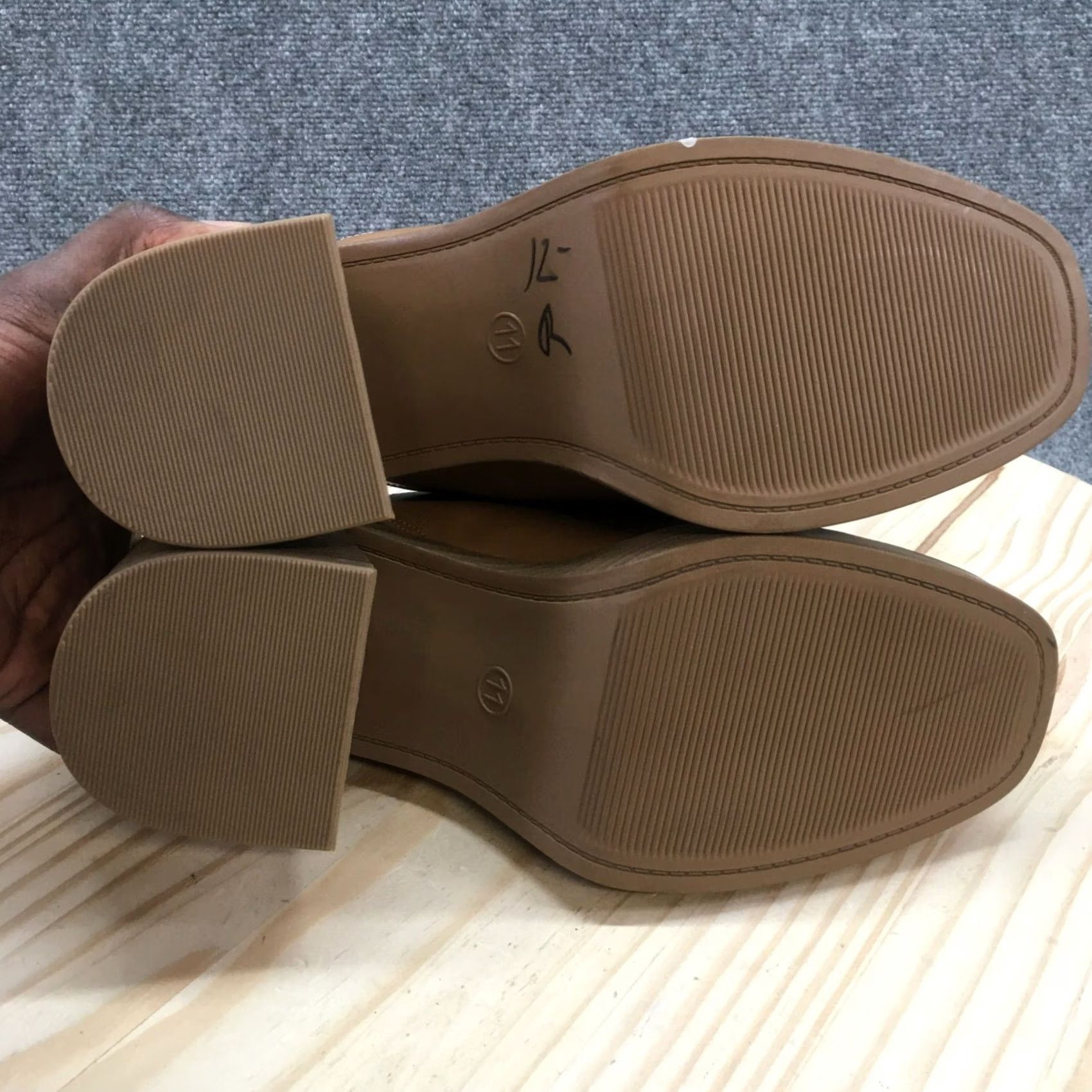 Vintage Universal Thread Mules Womens 11 Brown Faux Leather Platform Heels Casual Size US 11 / IT 41 - 7 Thumbnail