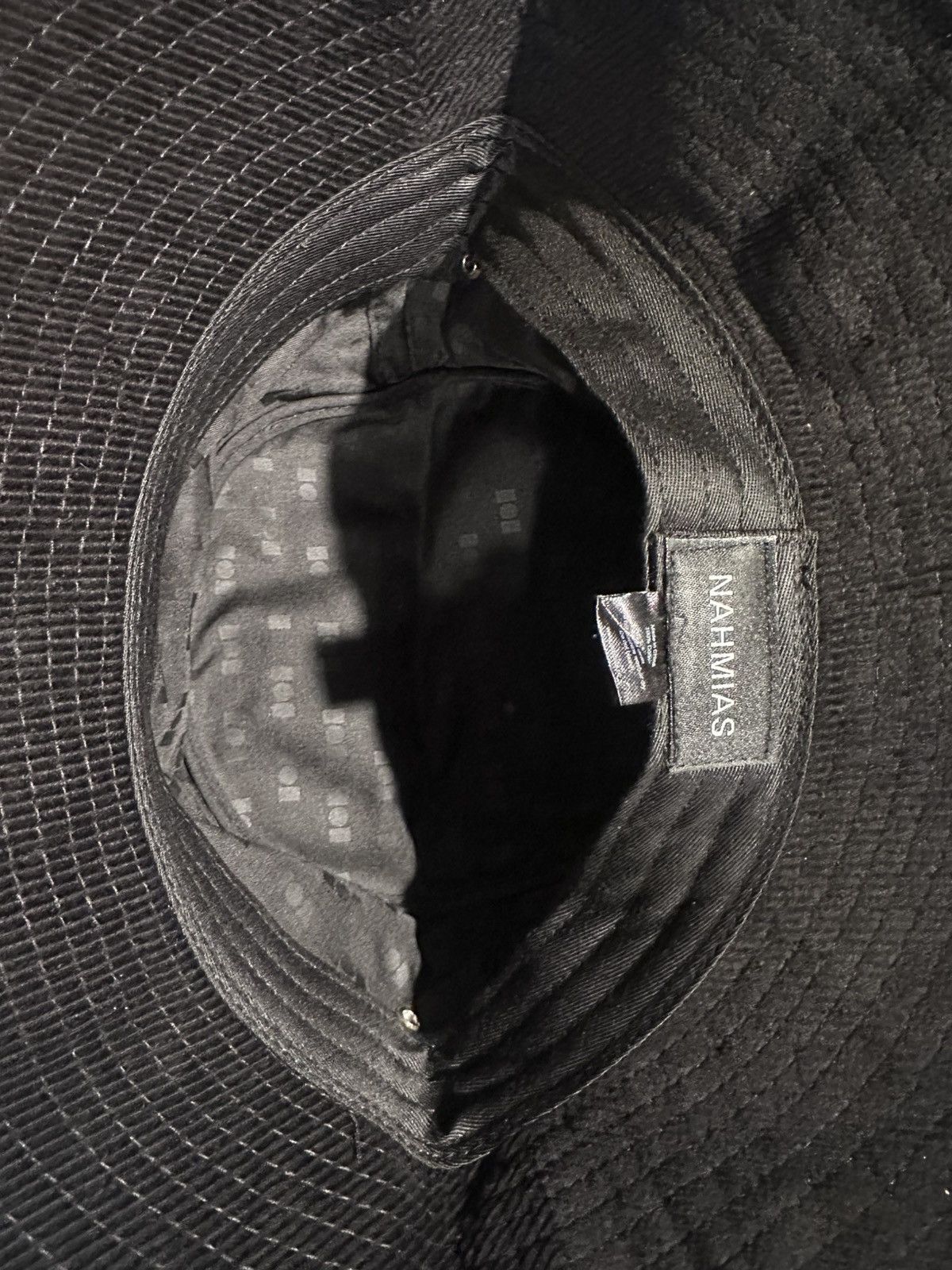 Nahmias Nahmias corduroy bucket hat with an embroidered 'N' logo. Size ONE SIZE - 3 Thumbnail