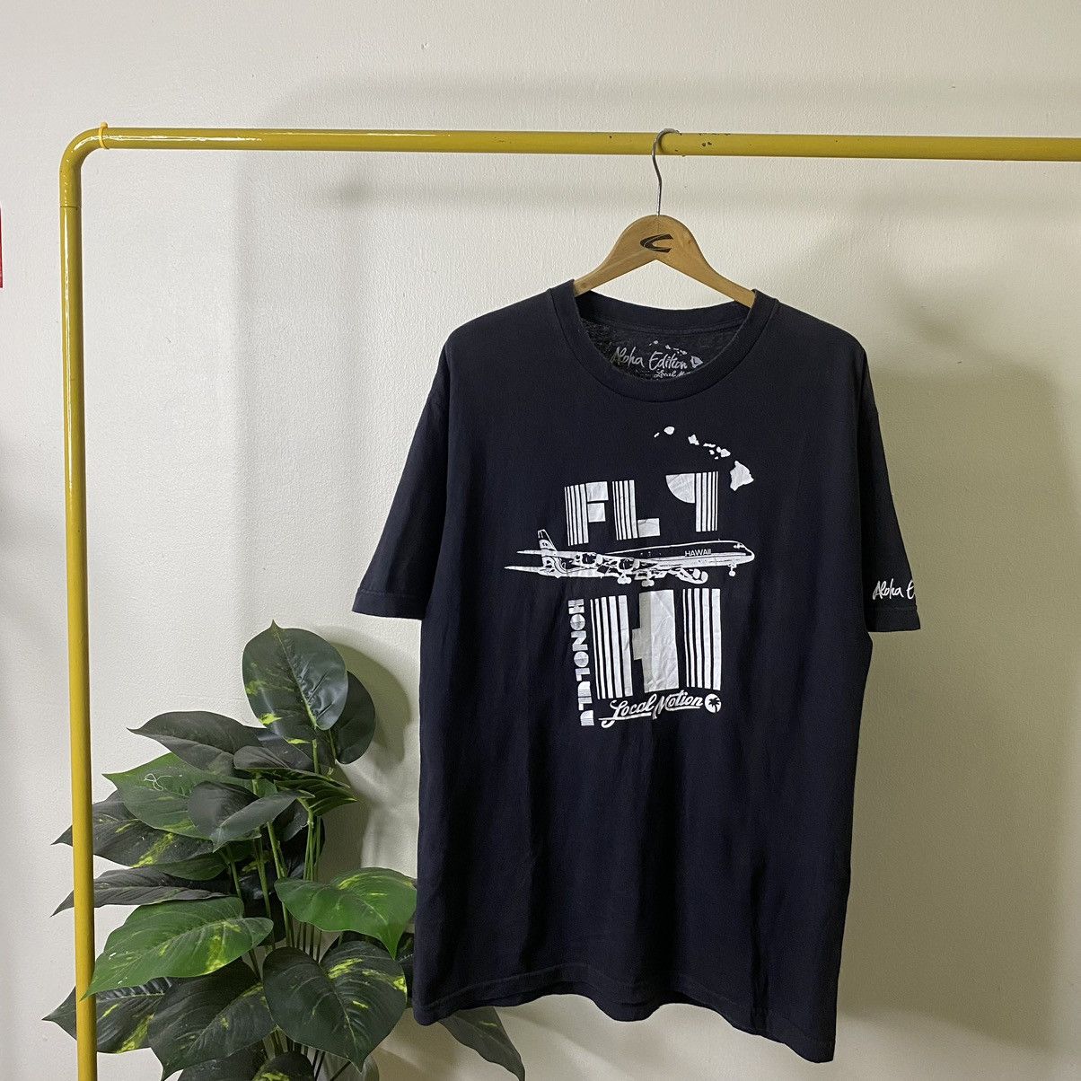 Other Vintage Y2K Local Motion Aloha Edition Surf Style Tee Size US L / EU 52-54 / 3 - 1 Thumbnail