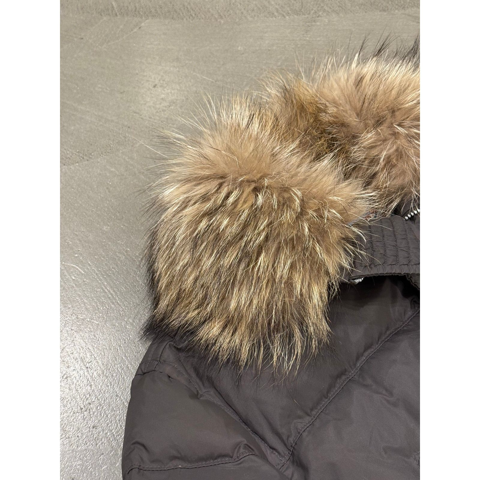 Dsquared2 2000s Dsquared2 cropped puffer jacket with murmanski fur Size L / US 10 / IT 46 - 7 Thumbnail
