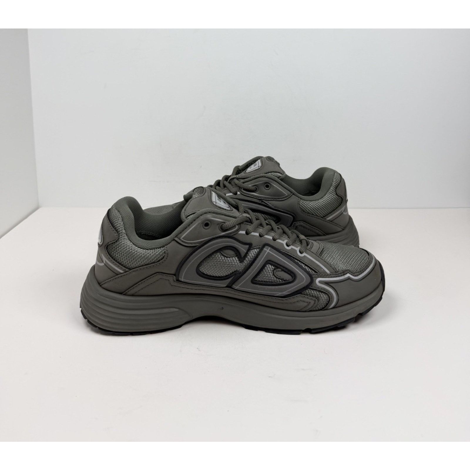 Dior Size 41EU/8US - Dior B30 Reflective Olive Sneakers Size US 8 / EU 41 - 6 Thumbnail