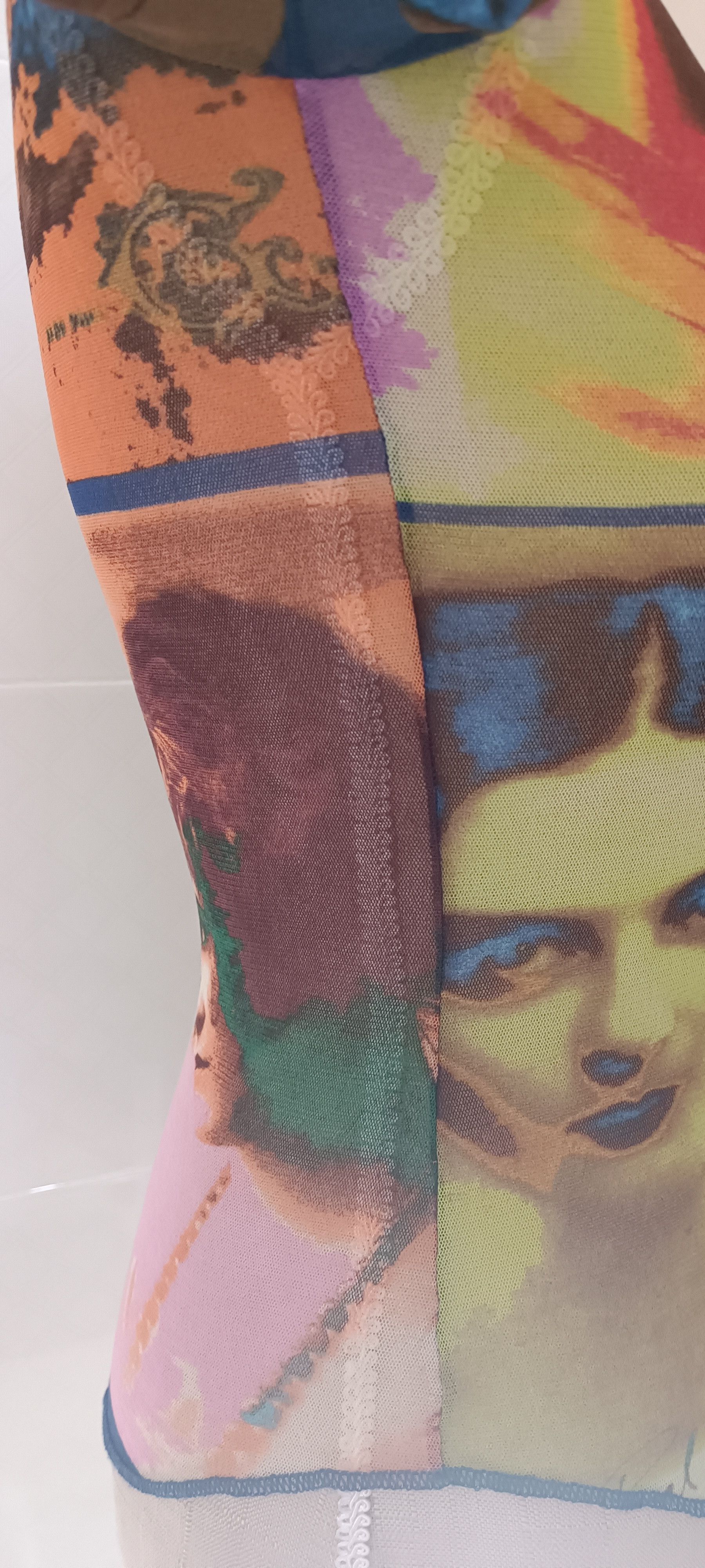 Top - Iconic print on women's frames 1920's