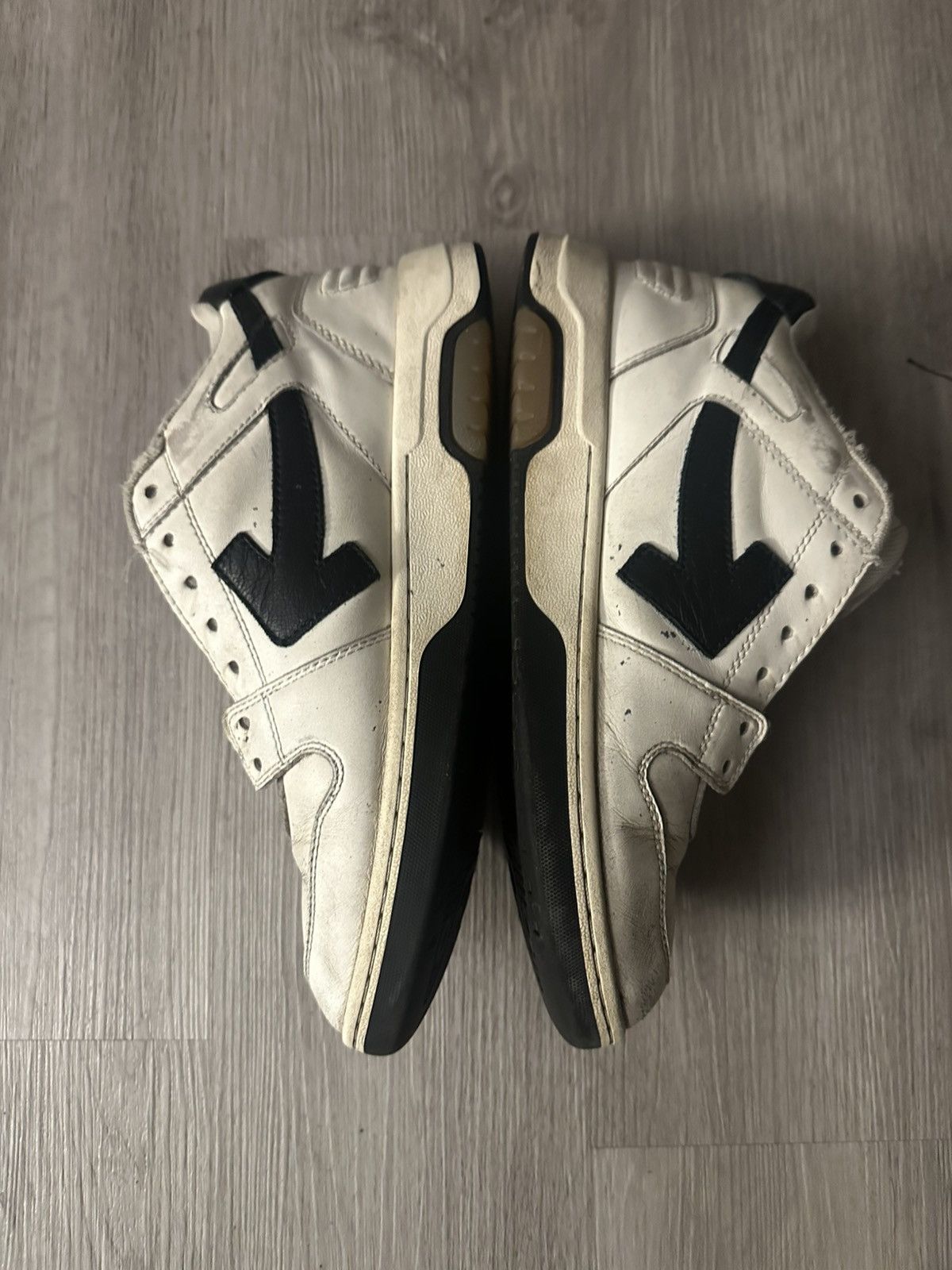 Off-White Size 7.5 - Off-White Out Of Office OOO White - 16251576 Size US 7.5 / EU 40-41 - 4 Thumbnail