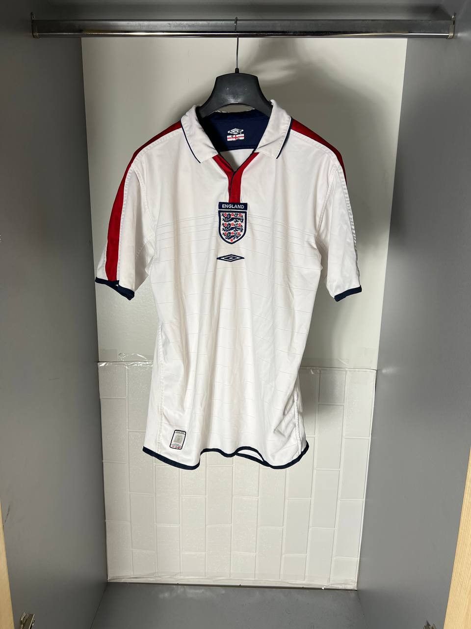 Umbro VINTAGE UMBRO ENGLAND RETRO SOCCER JERSEY MANCHESTER 90s Y2K Size US M / EU 48-50 / 2 - 10 Thumbnail