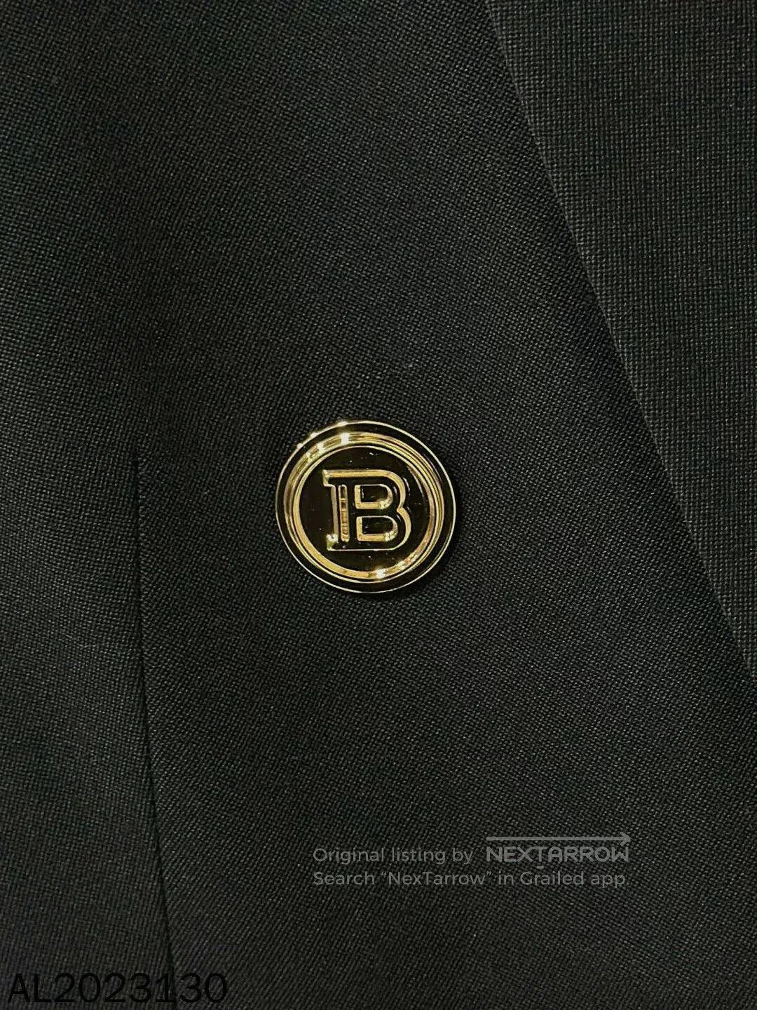 Balmain BALMAIN Gold Button Blazer. Size XXS / US 00 / IT 34 - 3 Thumbnail