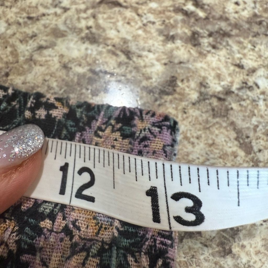 American Eagle Outfitters American Eagle Outfitters Black and Cream Floral Mini Skirt Size 28" / US 6 / IT 42 - 6 Thumbnail