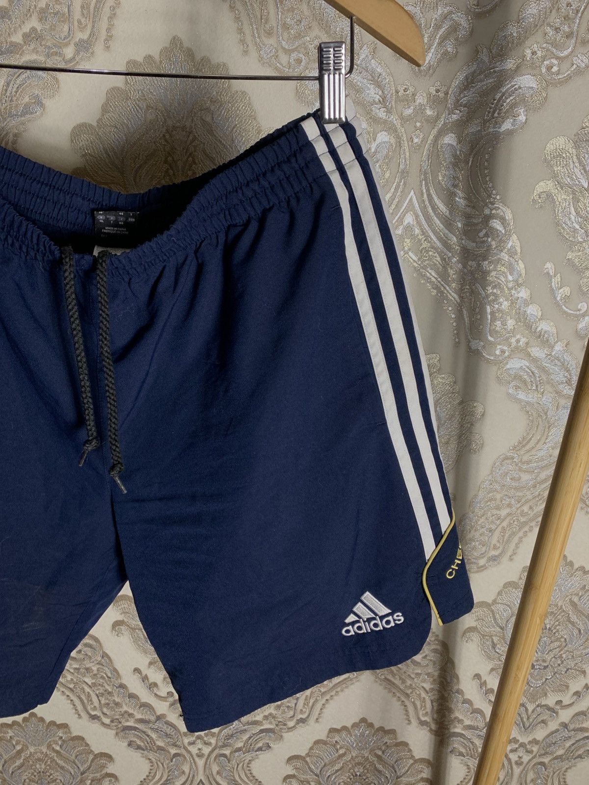 Adidas VINTAGE ADIDAS FC CHELSEA LONDON ENGLAND SOCCER JERSEY RETRO Size US XL / EU 56 / 4 - 2 Thumbnail