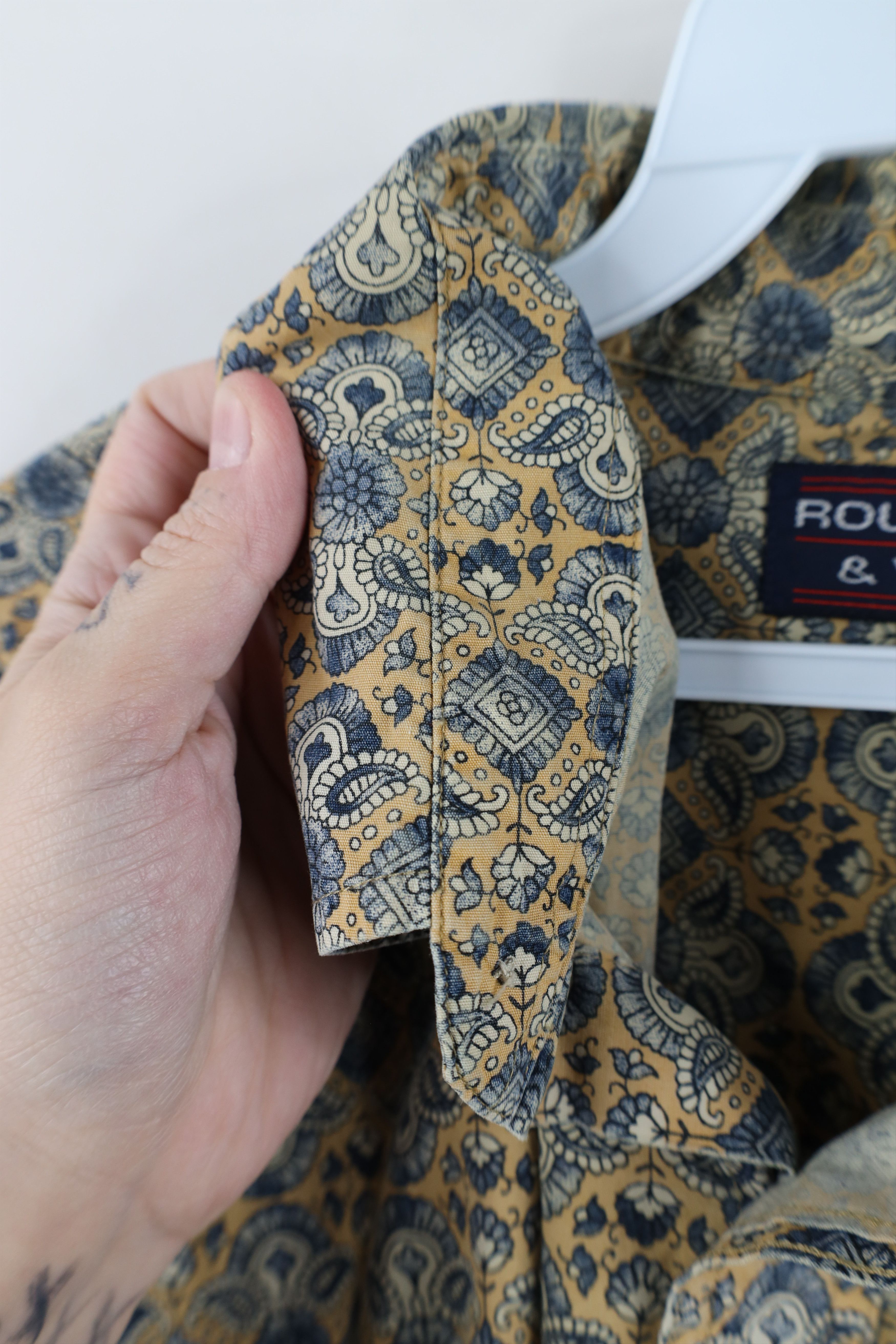 Vintage Vintage 90s Streetwear Flower Paisley Button Down Shirt Size US XL / EU 56 / 4 - 9 Thumbnail