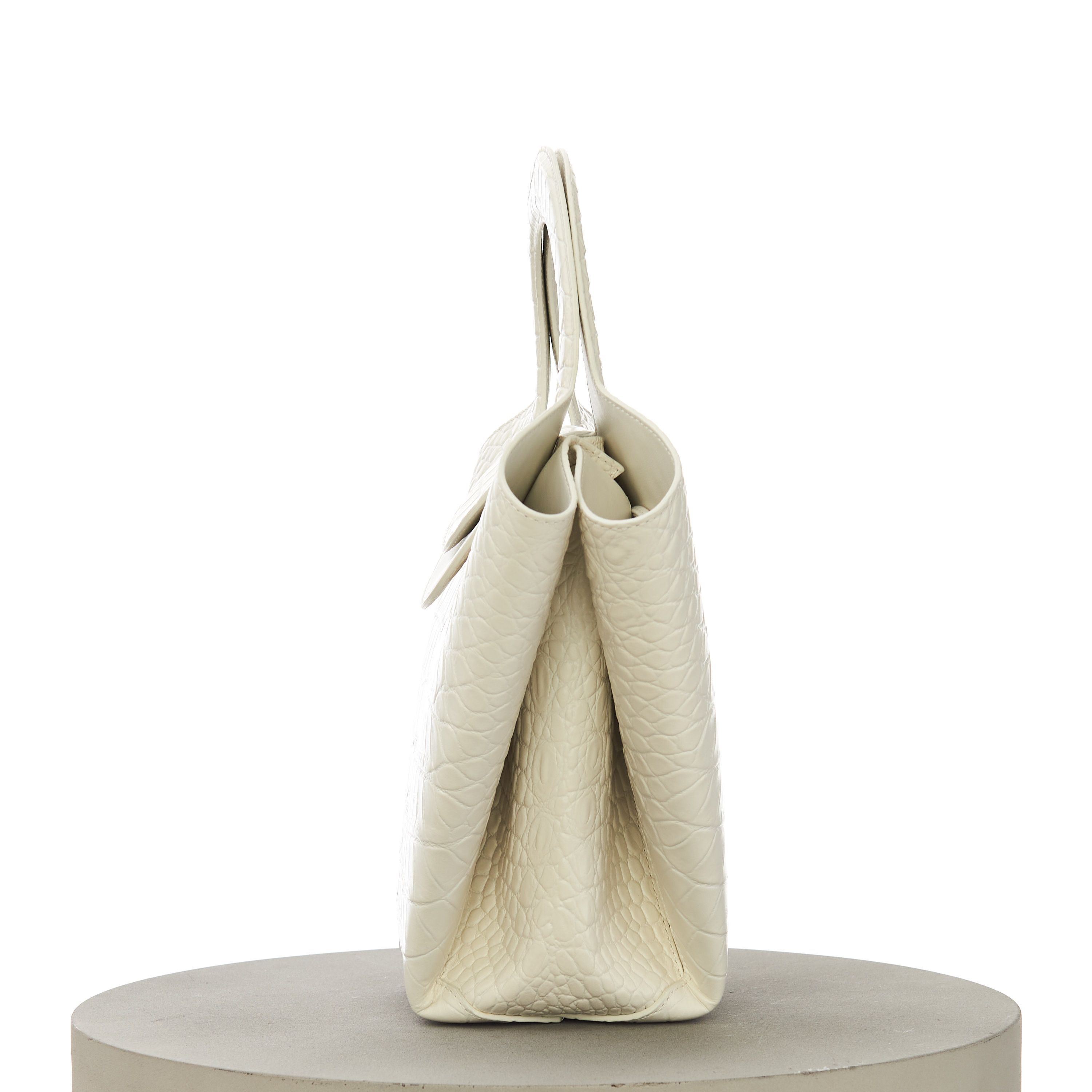 Bottega Veneta DOLL Small Top Handle Tote Bag In White Embossed Leather Size ONE SIZE - 3 Thumbnail