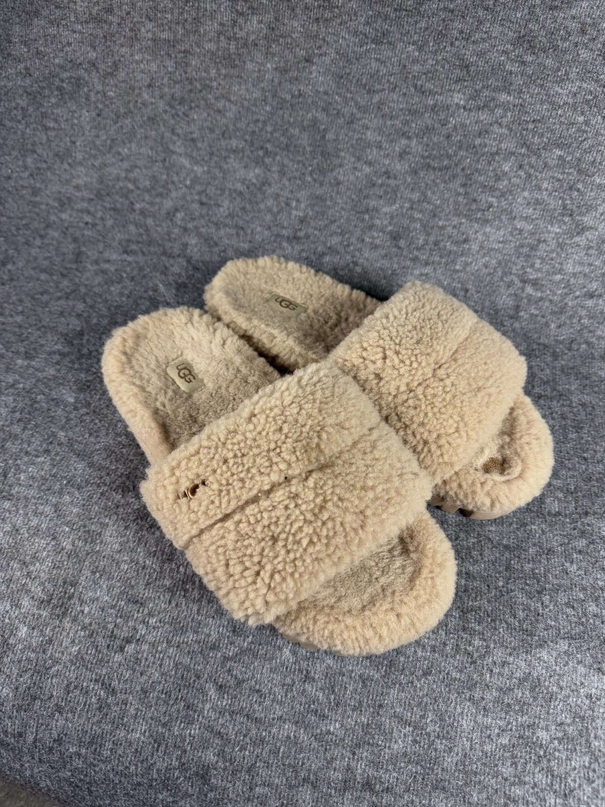 Ugg UGG Cozetta Curly Slide Sandals Womens 8 Sheepskin Slides Size US 8 / IT 38 - 15 Thumbnail