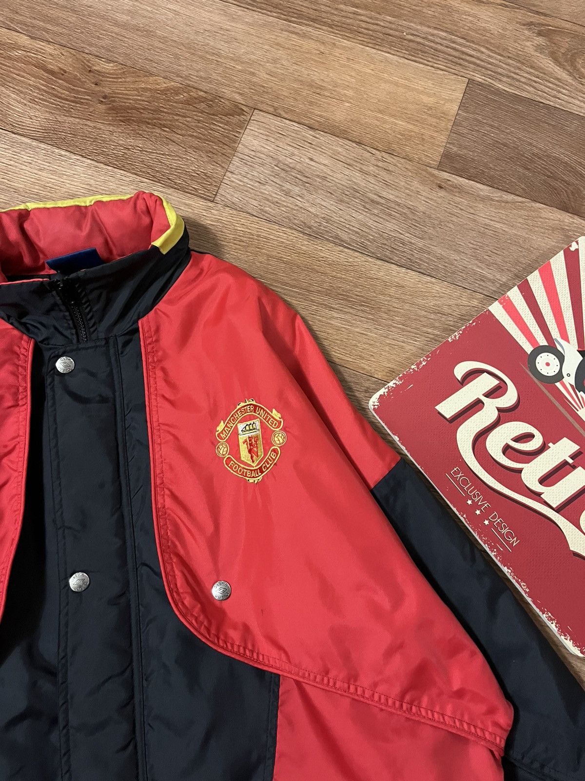 Umbro Vintage Umbro Manchester United Soccer Cost Training Jacket Size US L / EU 52-54 / 3 - 3 Thumbnail