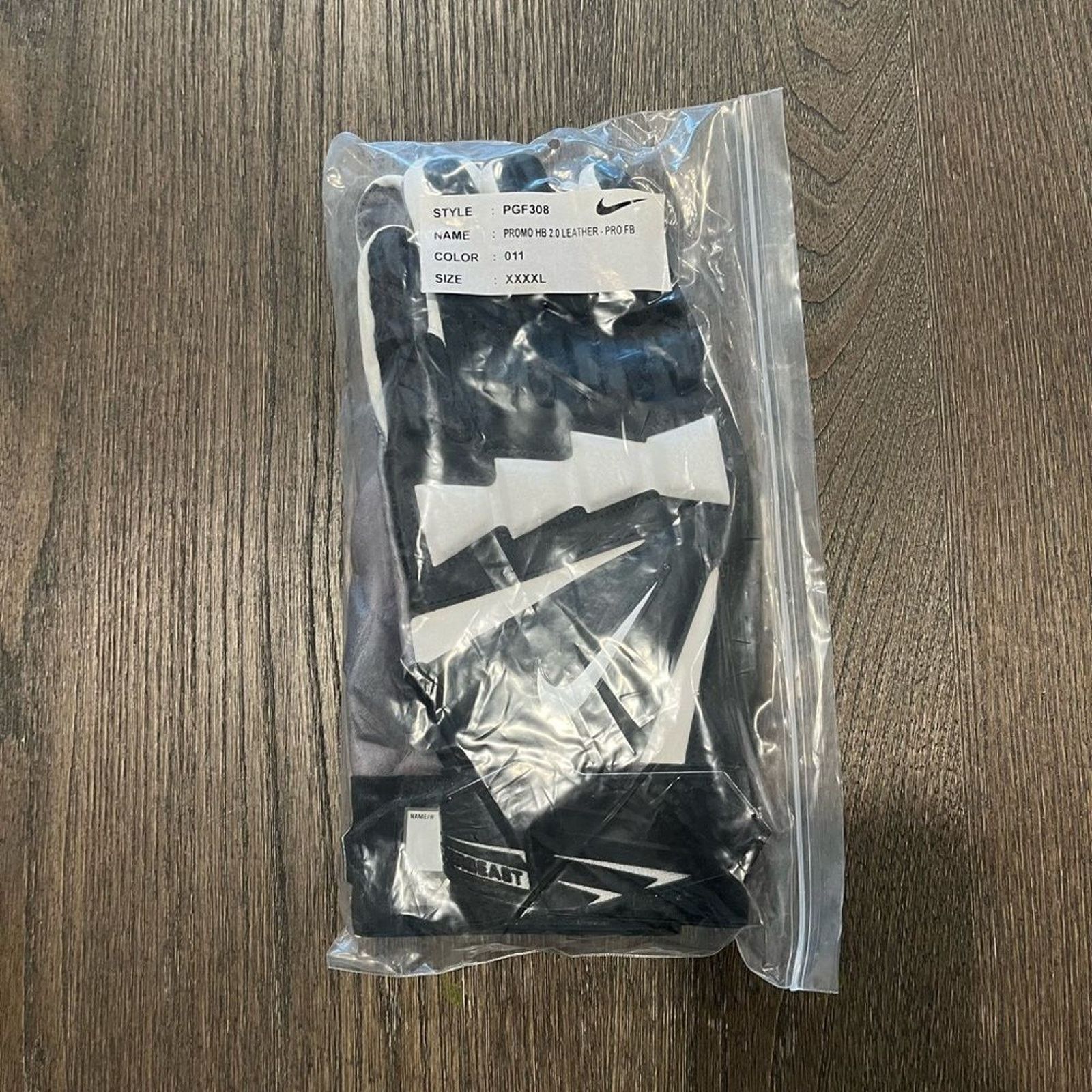Nike NWT Nike Promo Hyperbeast 2.0 Football Gloves - Size XXXXL Size ONE SIZE - 4 Thumbnail