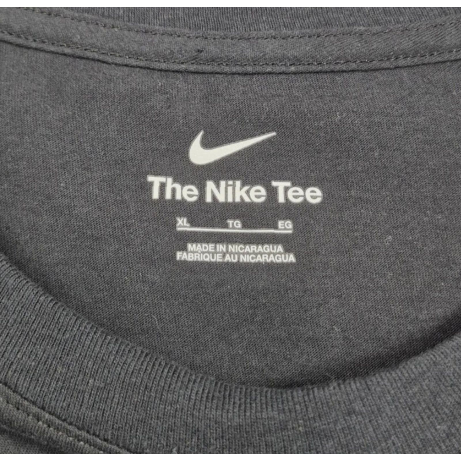 Nike Nike 30K Swoosh Shirt Mens XL Gray T-Shirt Nike Dri-Fit The Nike Tee Crew Neck Short Sleeve Graphic Tee USA California Sports Size US XL / EU 56 / 4 - 5 Thumbnail