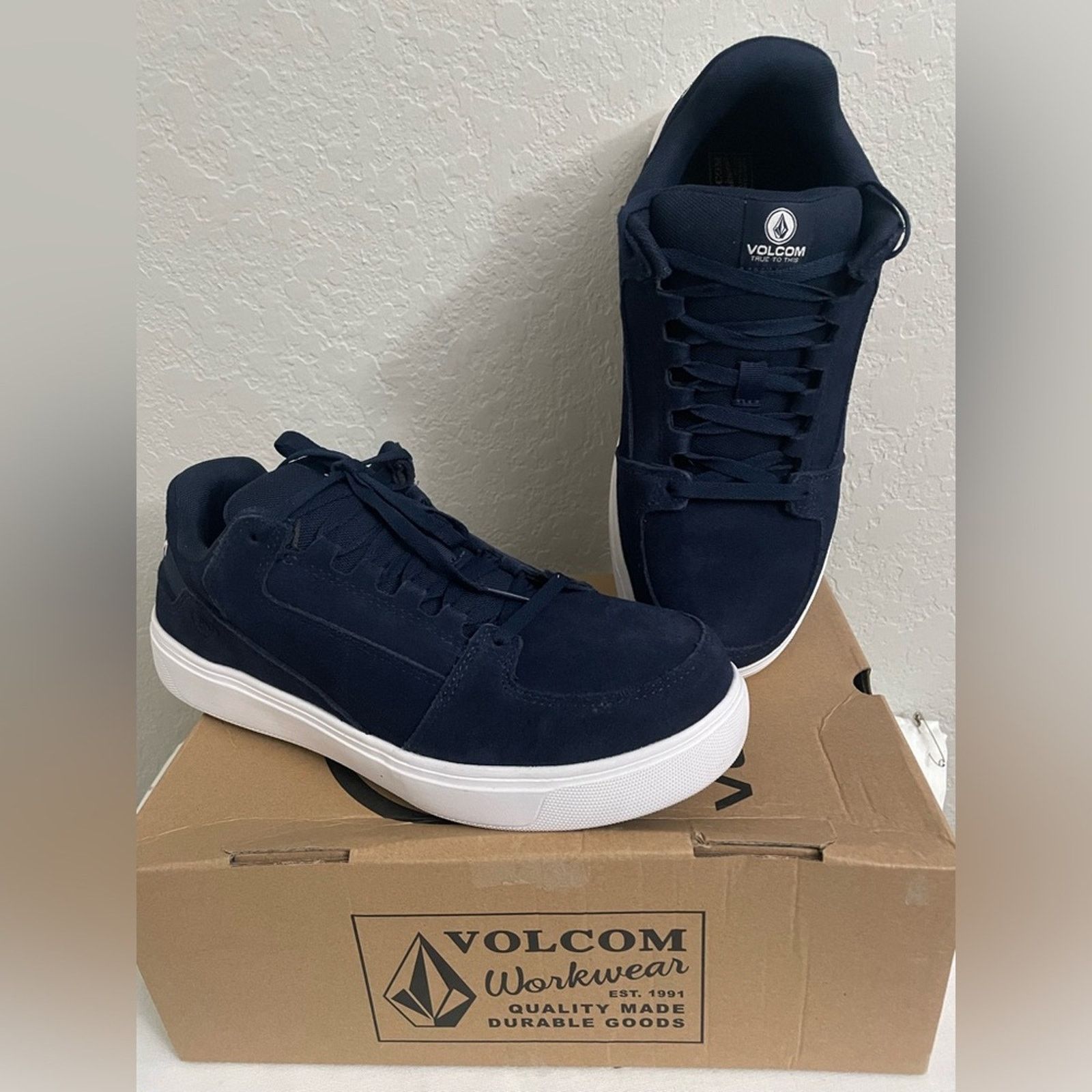 Volcom Volcom Evolve Men Safety Toe Skate Shoe Comp Toe Suede 12M Size US 12 / EU 45 - 1 Thumbnail