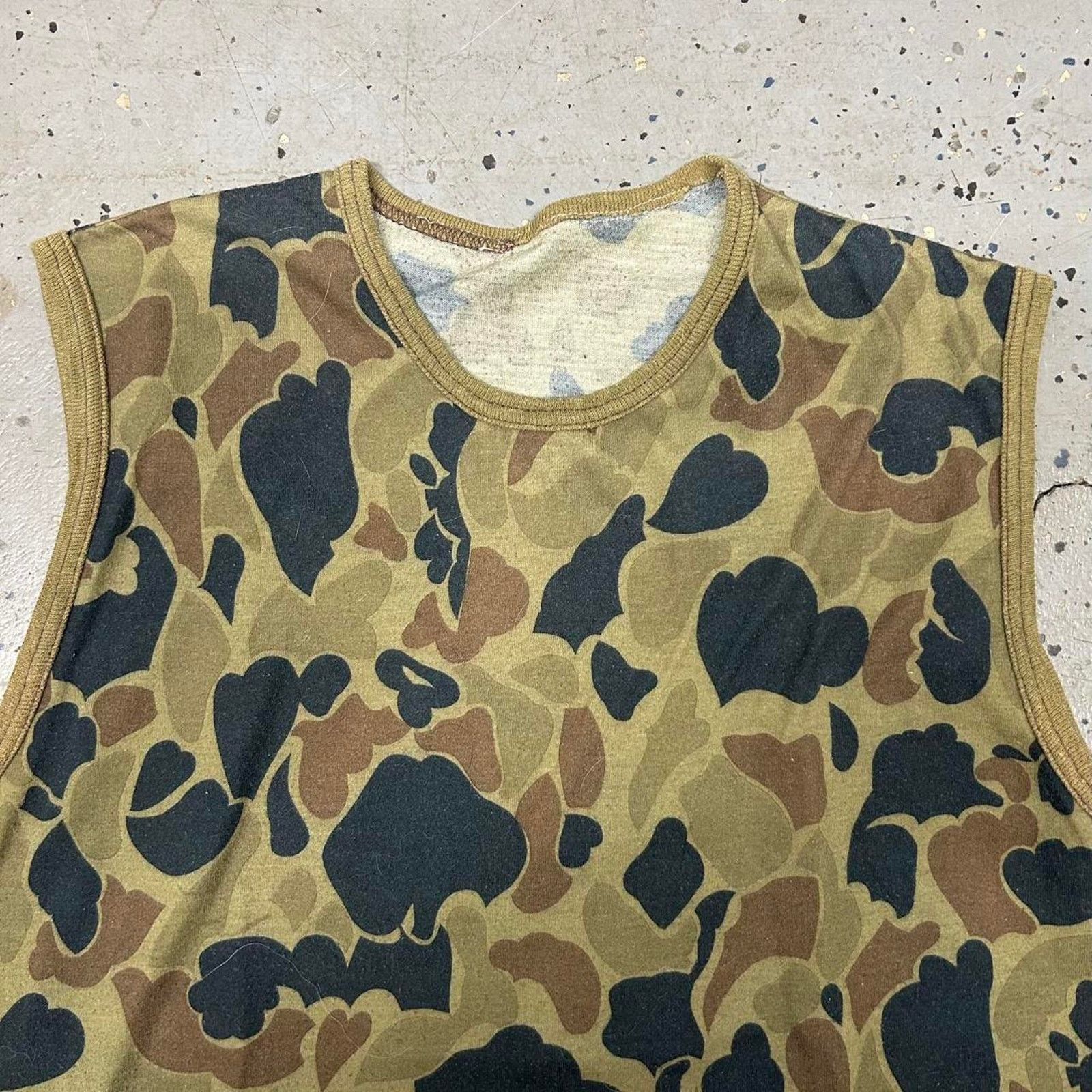 Other VTG Camo tank top Size US M / EU 48-50 / 2 - 2 Thumbnail