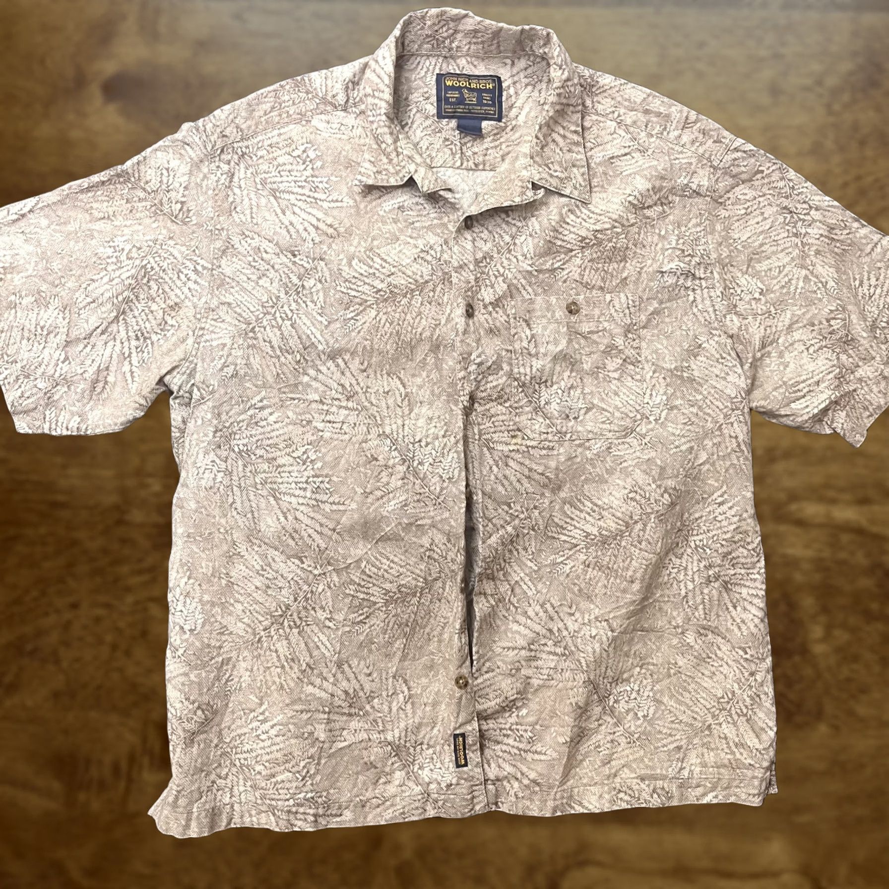 Vintage VINTAGE Woolrich Shirt Mens XL Beige Leaf Print Button Up Tropical Short Sleeve Size US XL / EU 56 / 4 - 1 Thumbnail